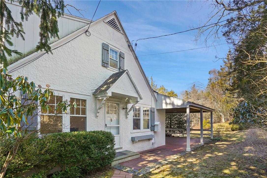22 Indian Hill Road
