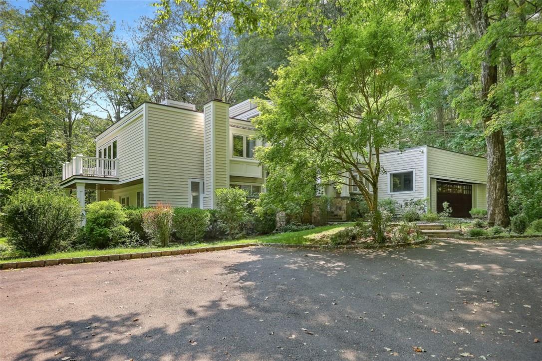 106 Westchester Avenue