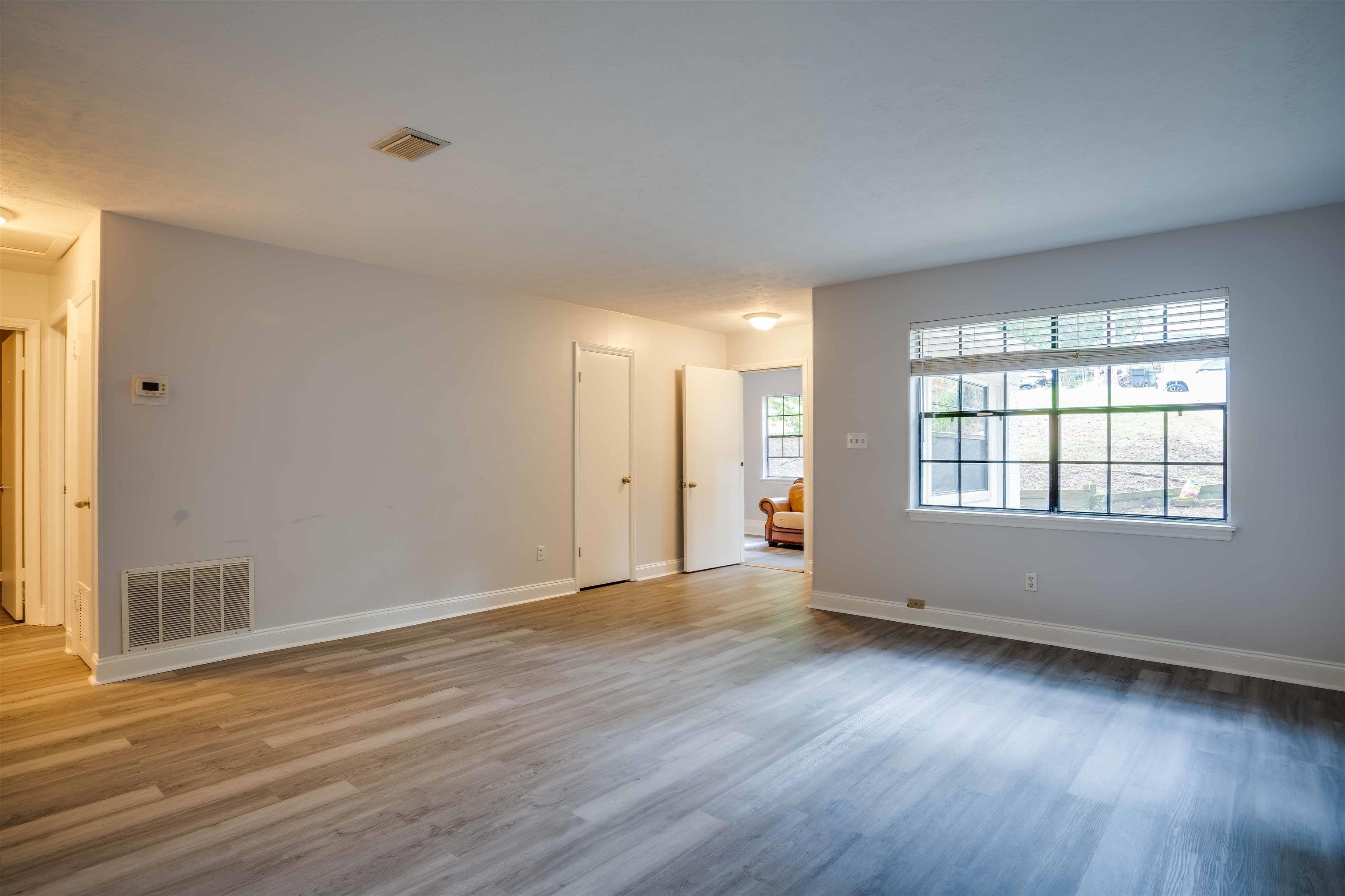 2404 Ionic Court