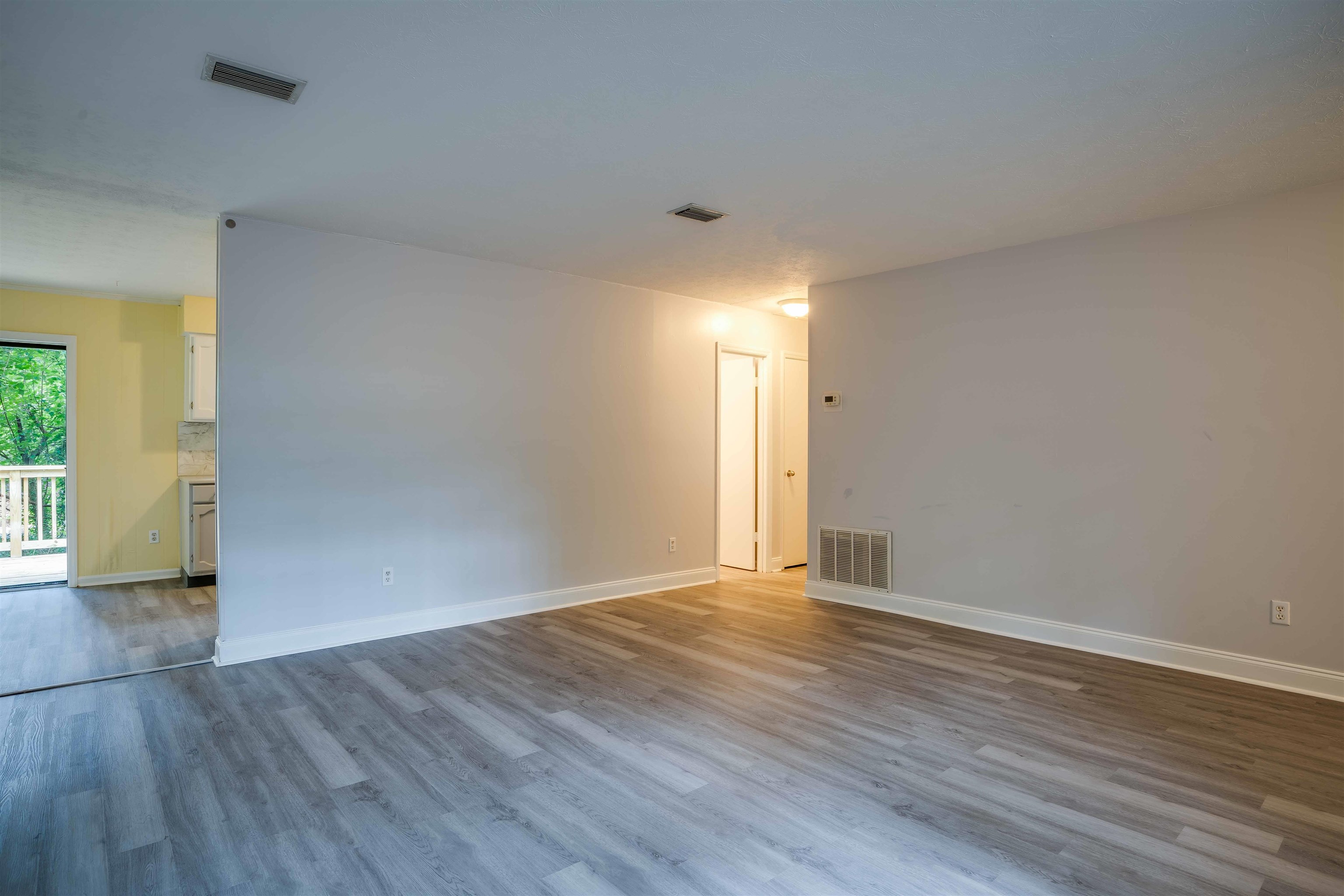 2404 Ionic Court