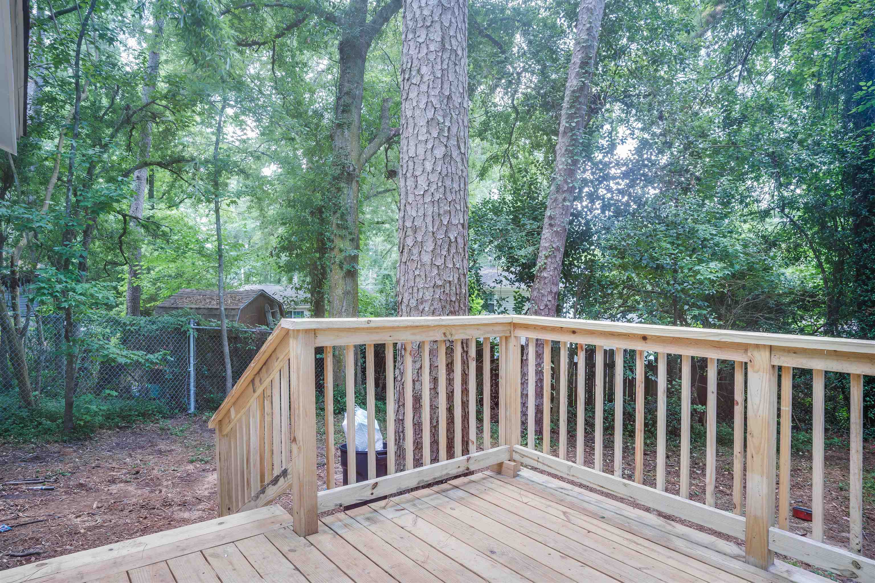 2404 Ionic Court