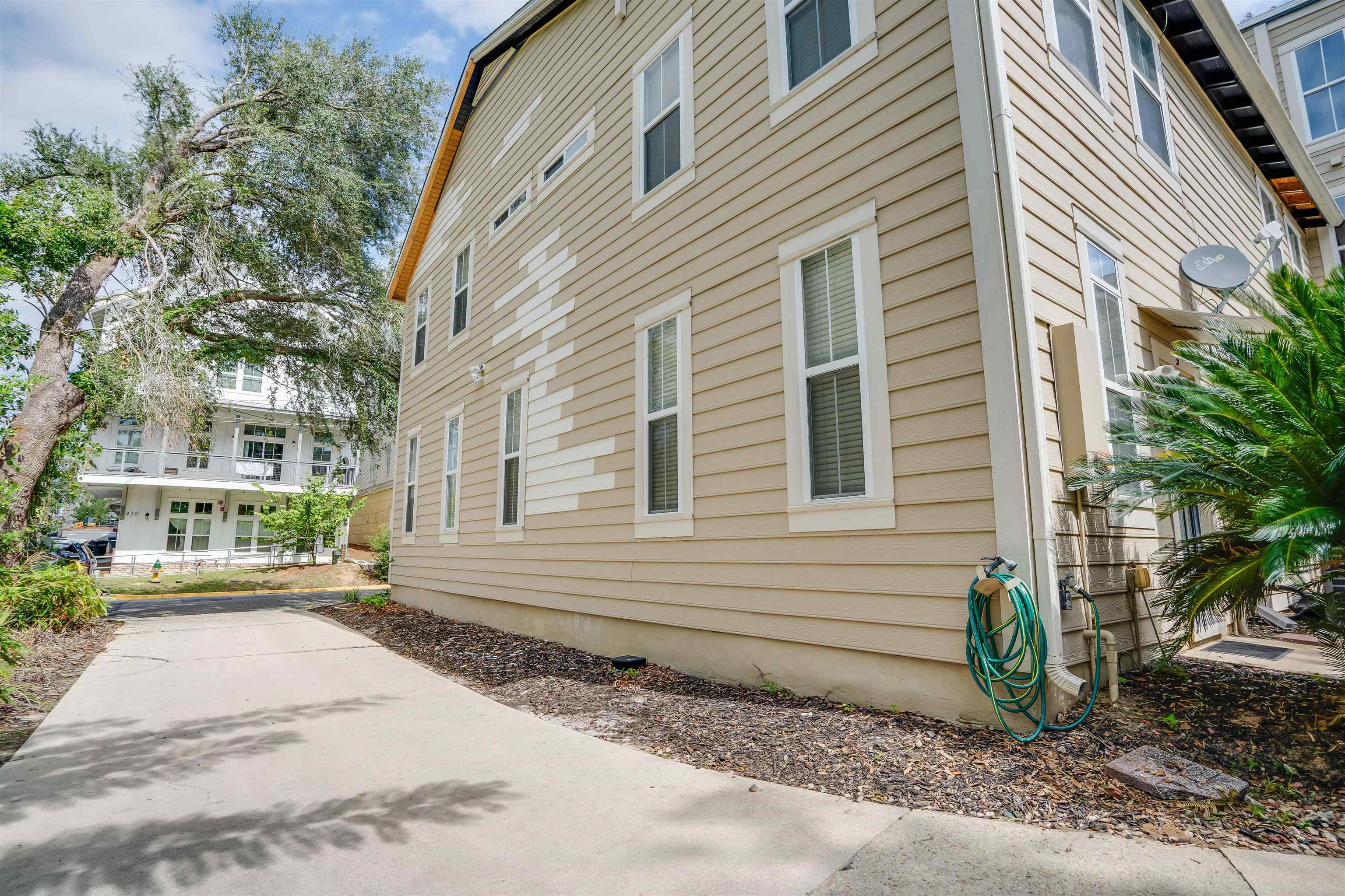 423 All Saints Street Unit: 3