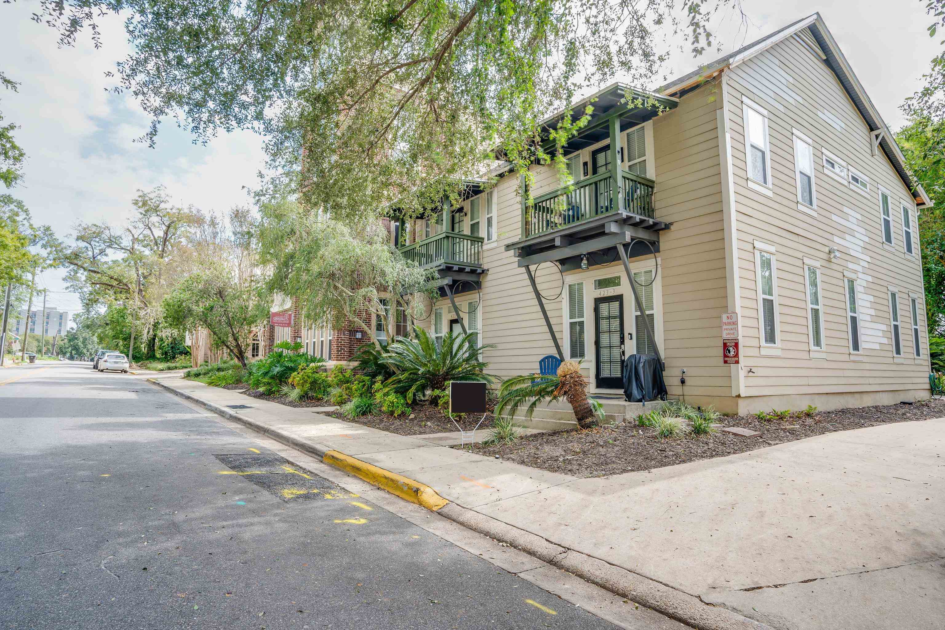423 All Saints Street Unit: 3