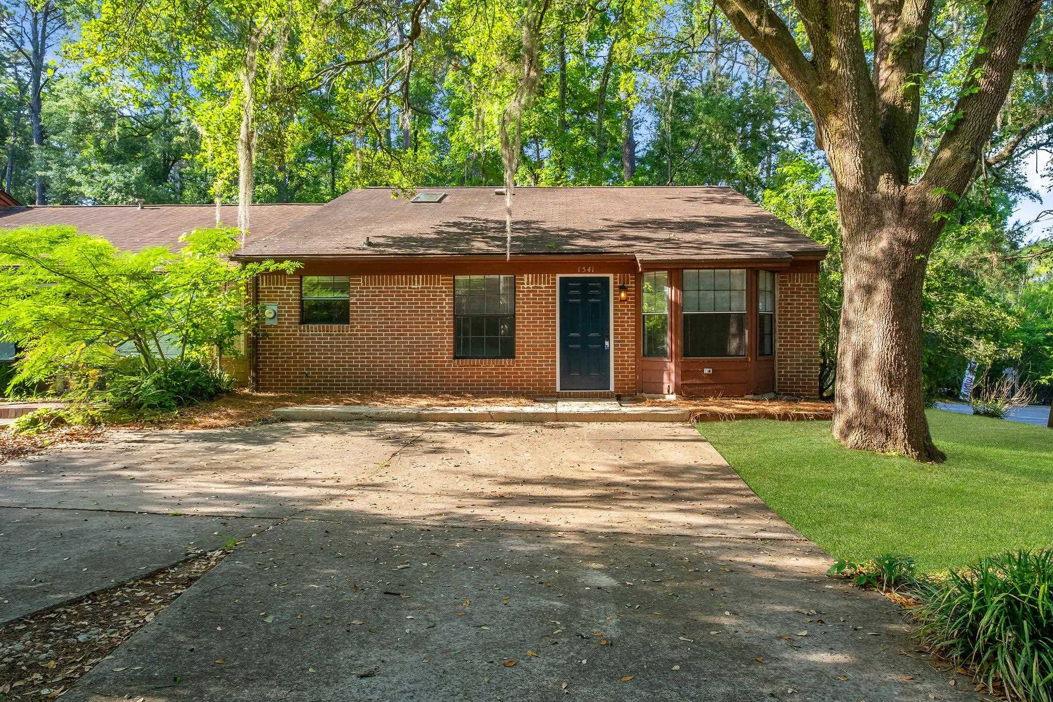 1541 San Luis Road