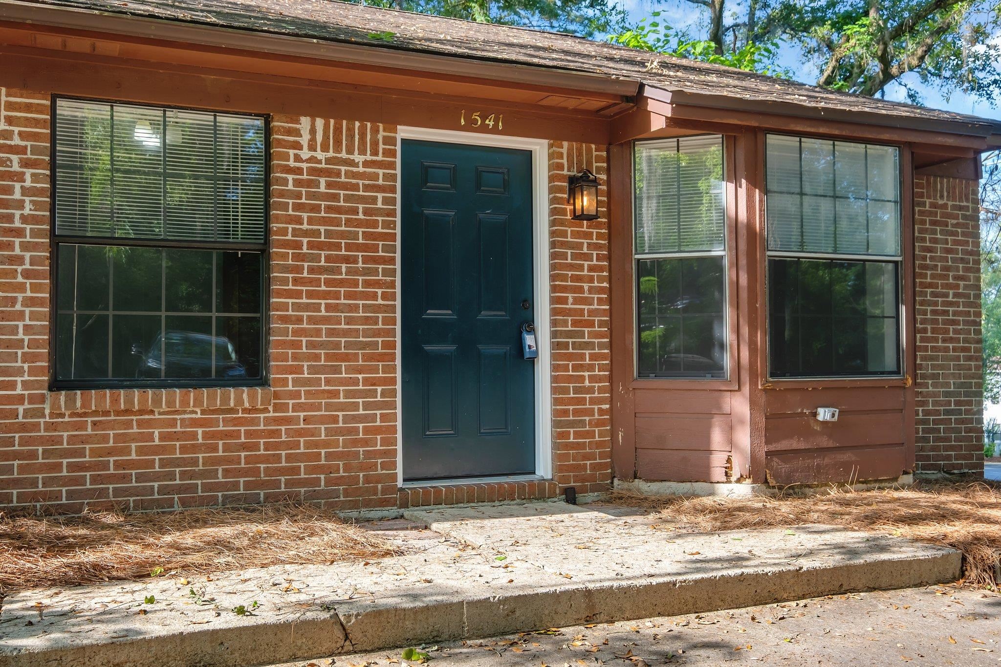 1541 San Luis Road
