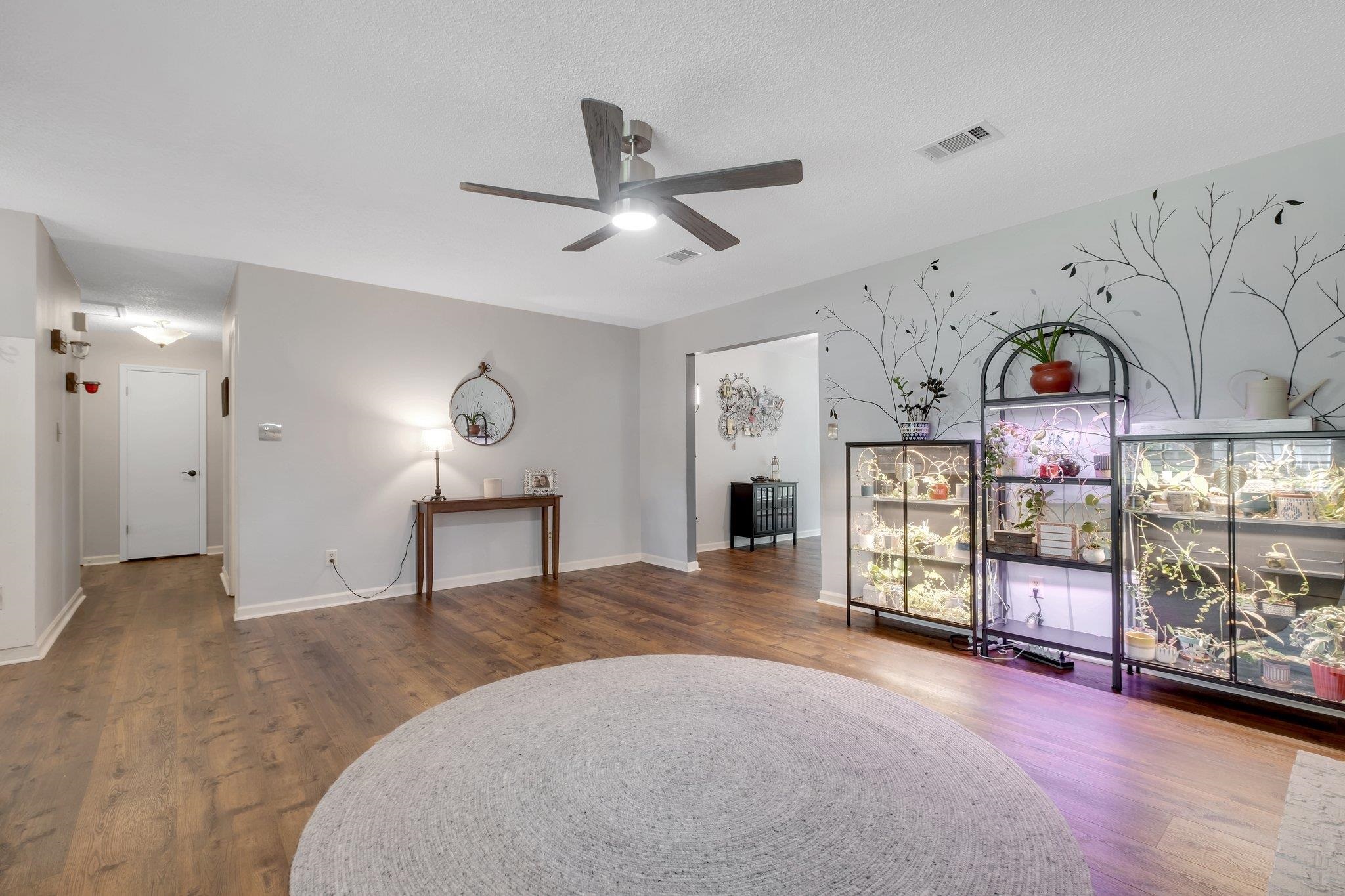 5313 Ben Brush Trail