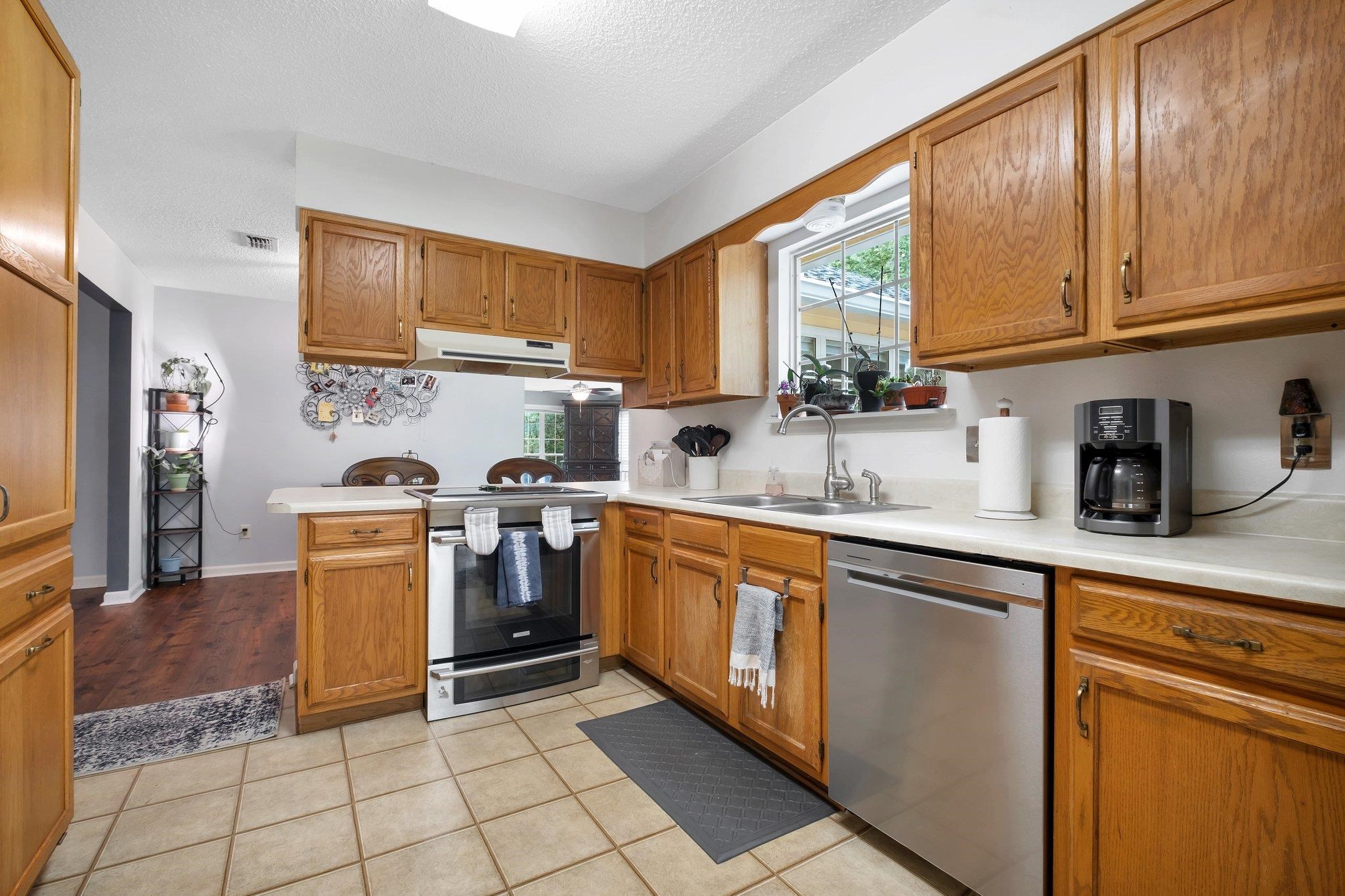 5313 Ben Brush Trail