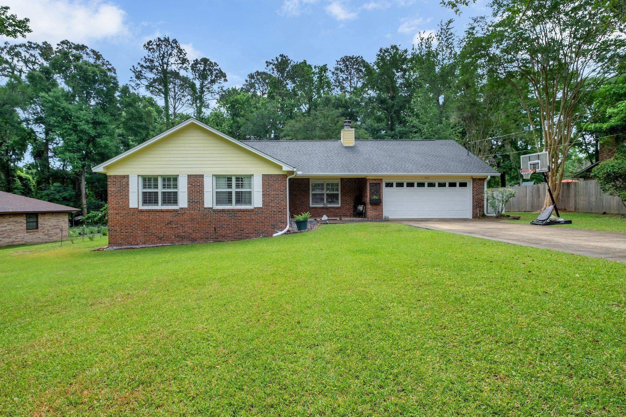 5313 Ben Brush Trail