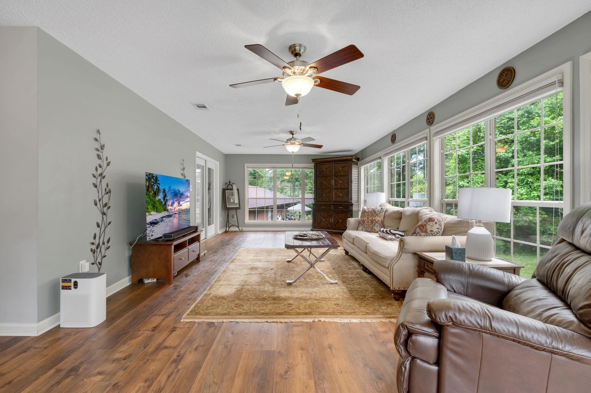 5313 Ben Brush Trail