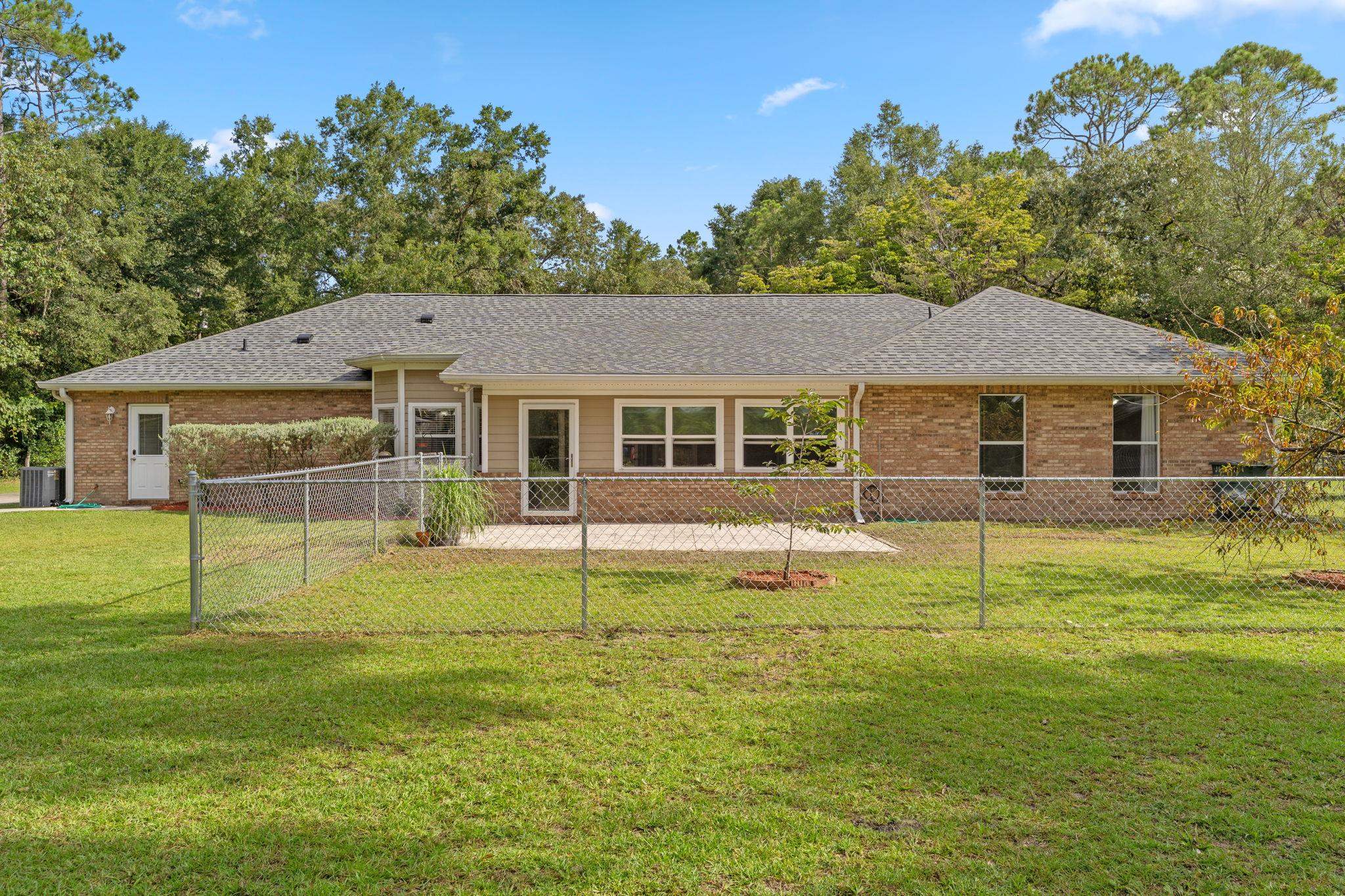 77 Edgewood Drive