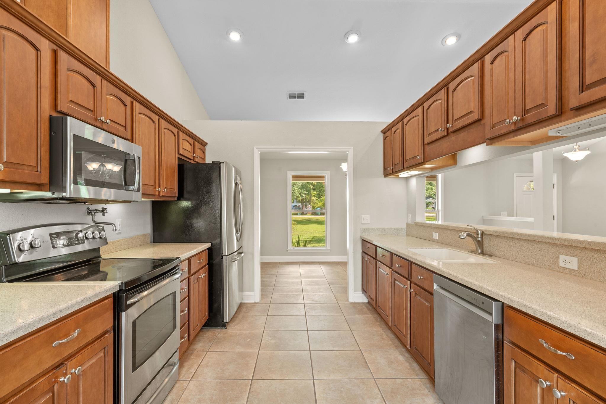 77 Edgewood Drive