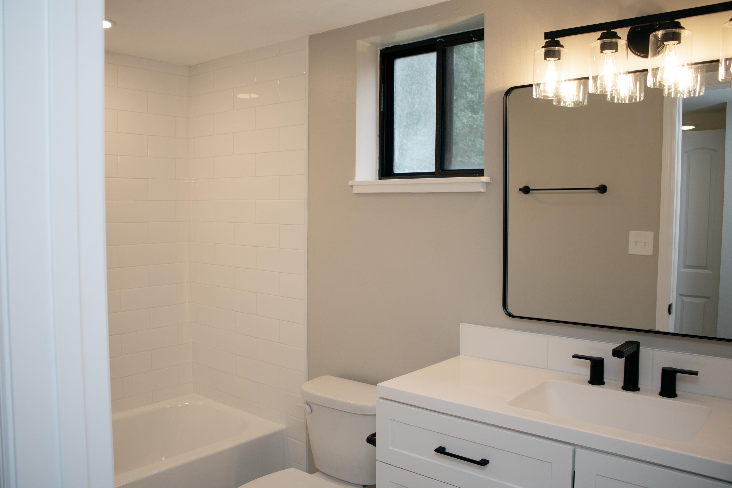 114 Oak Street Unit: 1