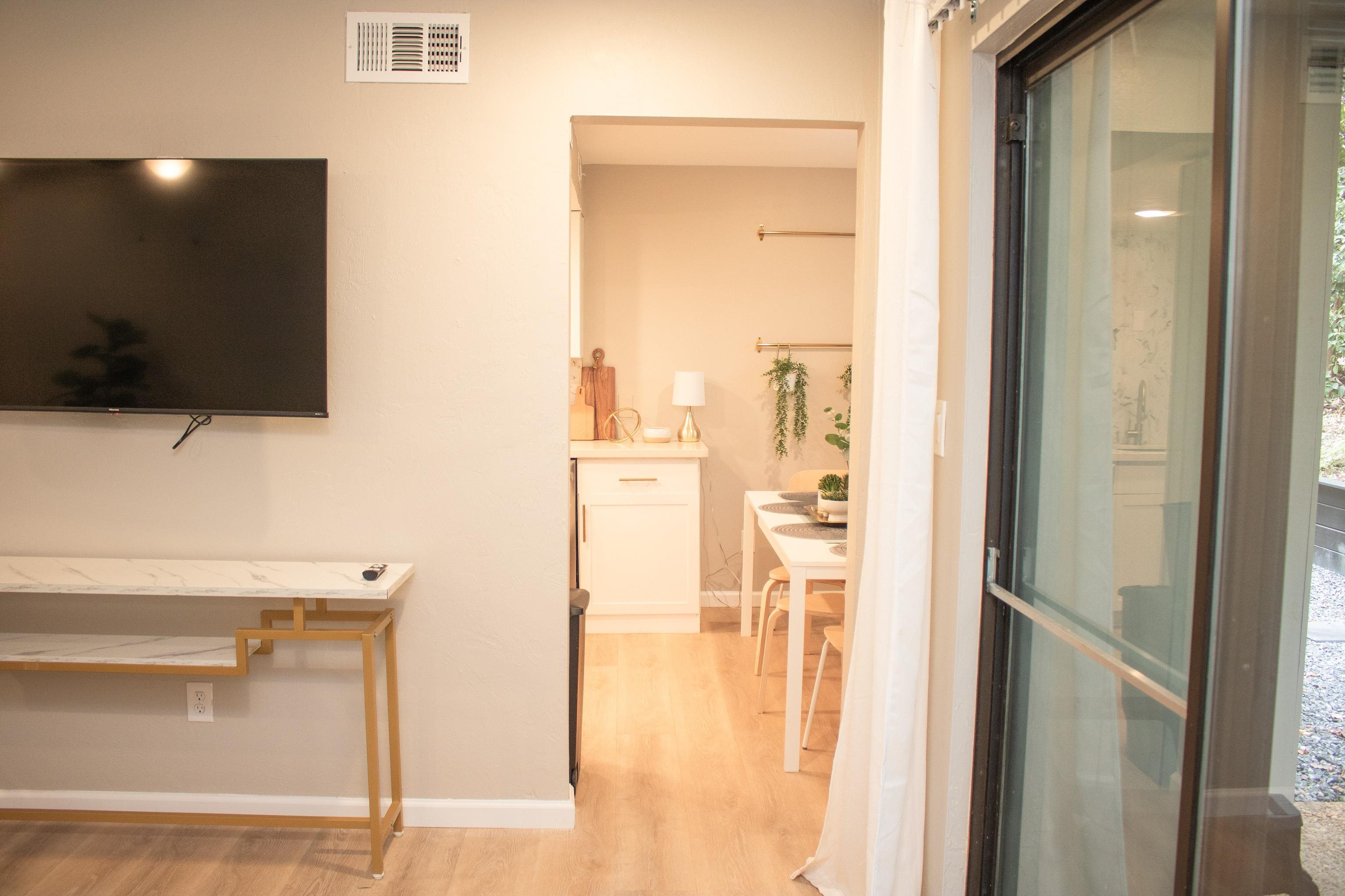 114 Oak Street Unit: 1