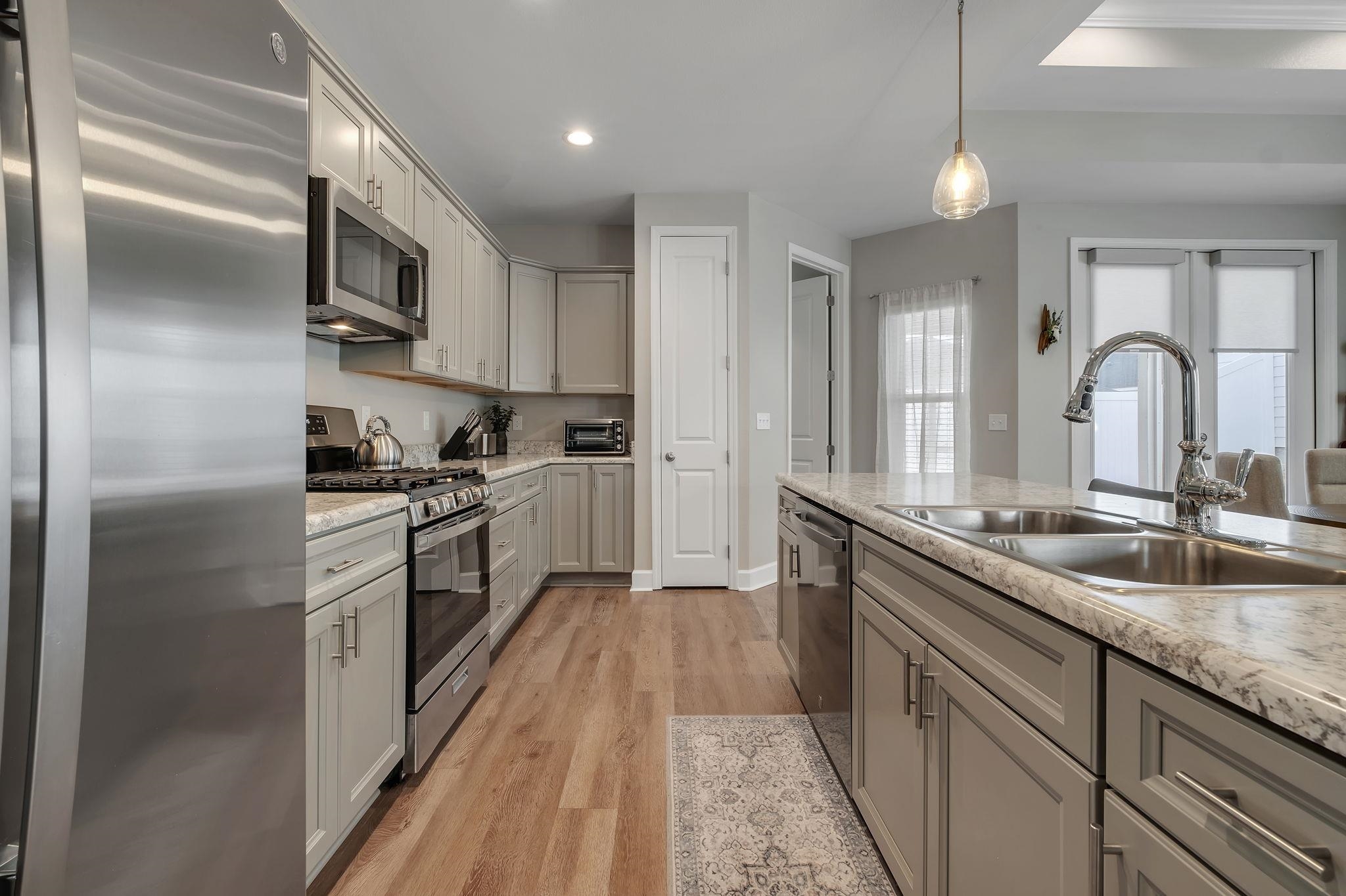 4351 Bottle Brush Lane
