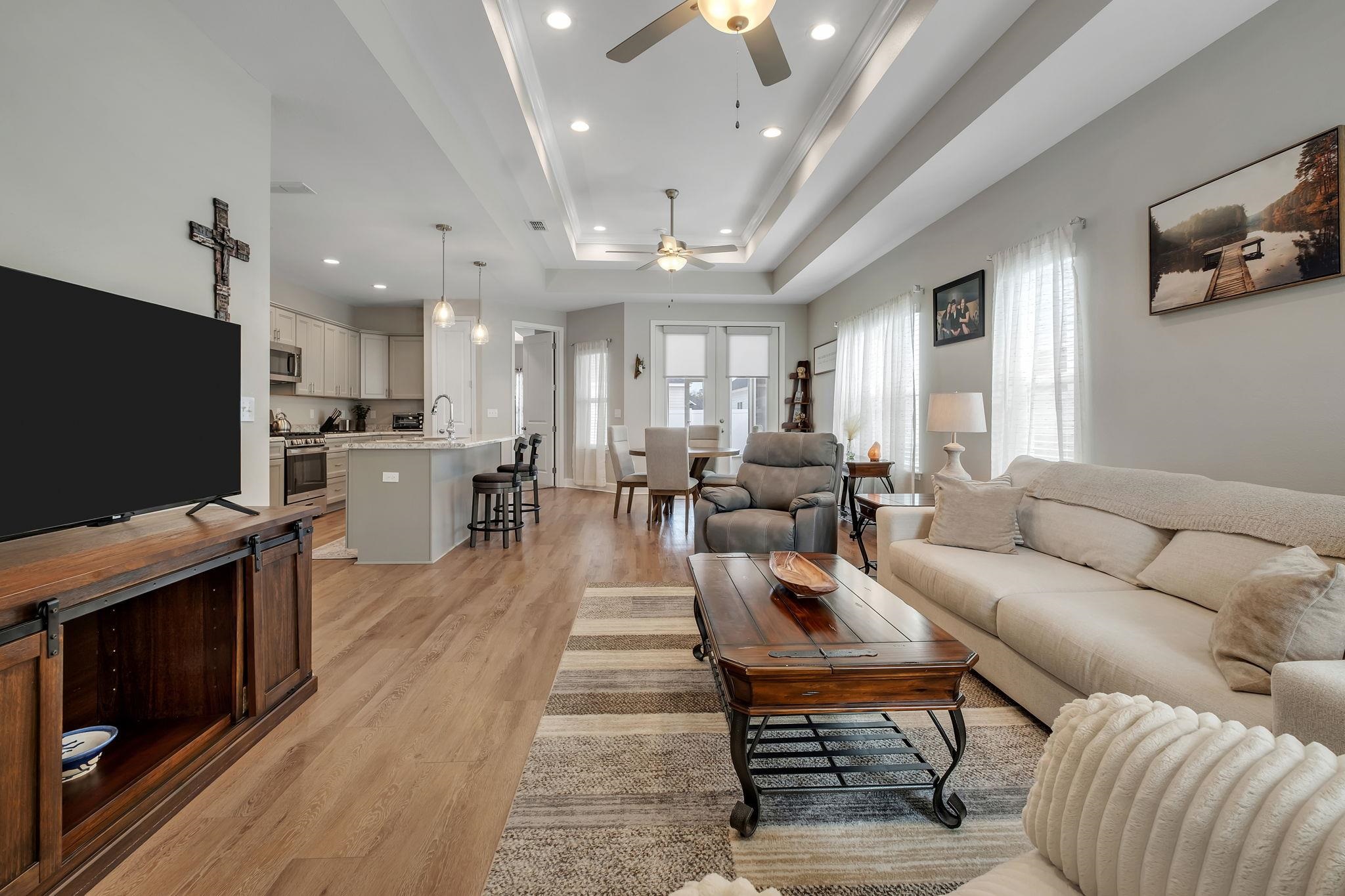 4351 Bottle Brush Lane