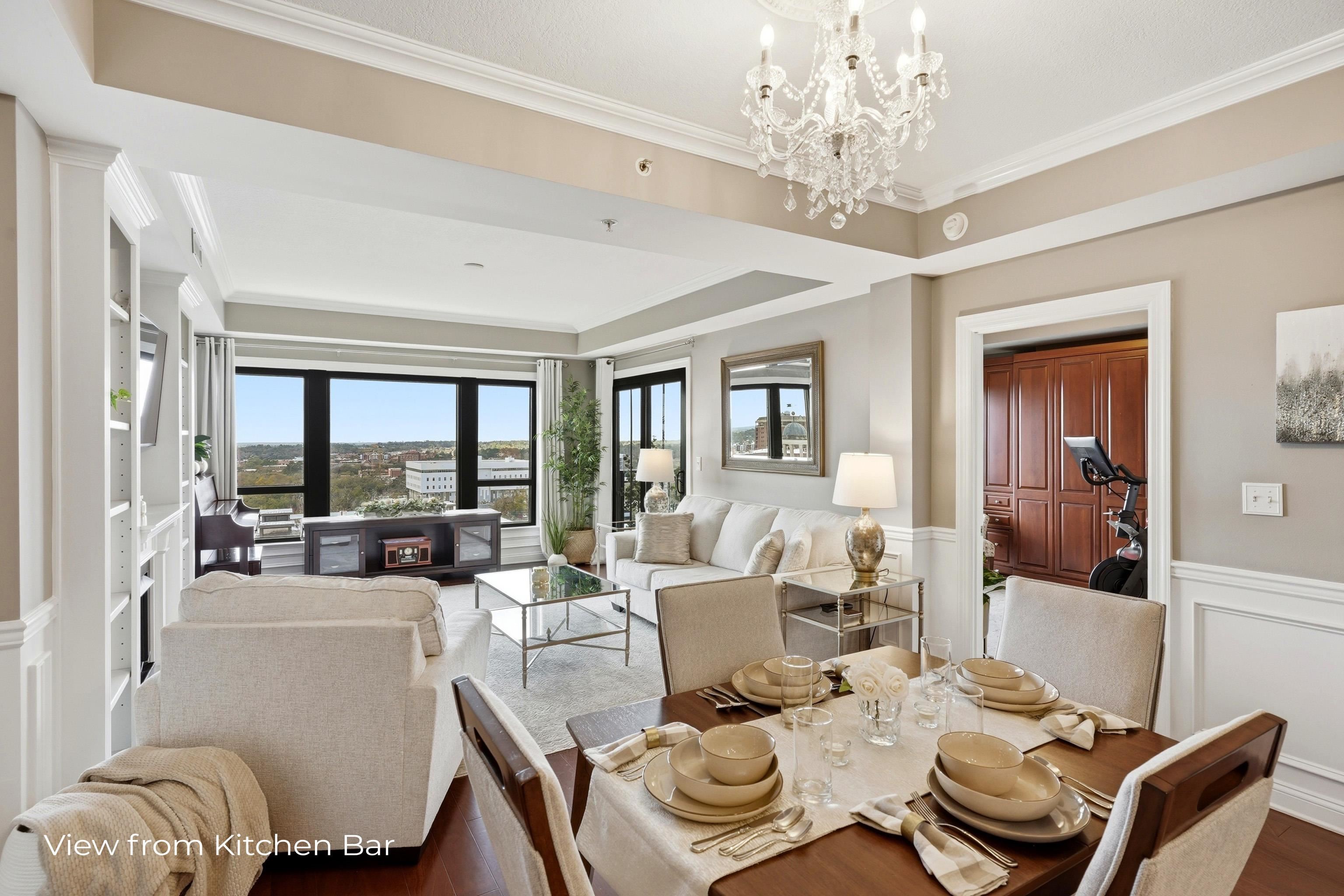 121 N Monroe Street Unit: 1107