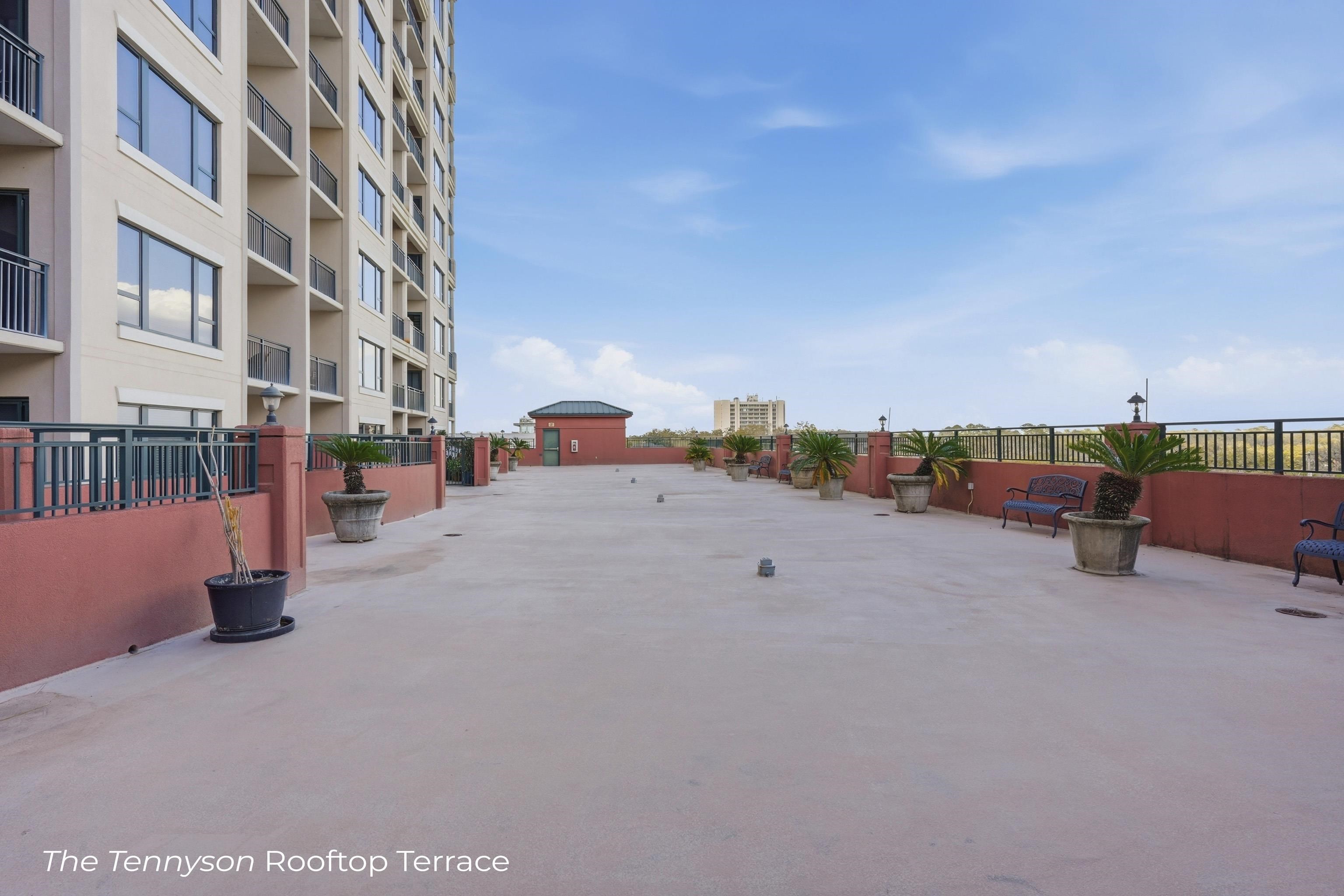 121 N Monroe Street Unit: 1107