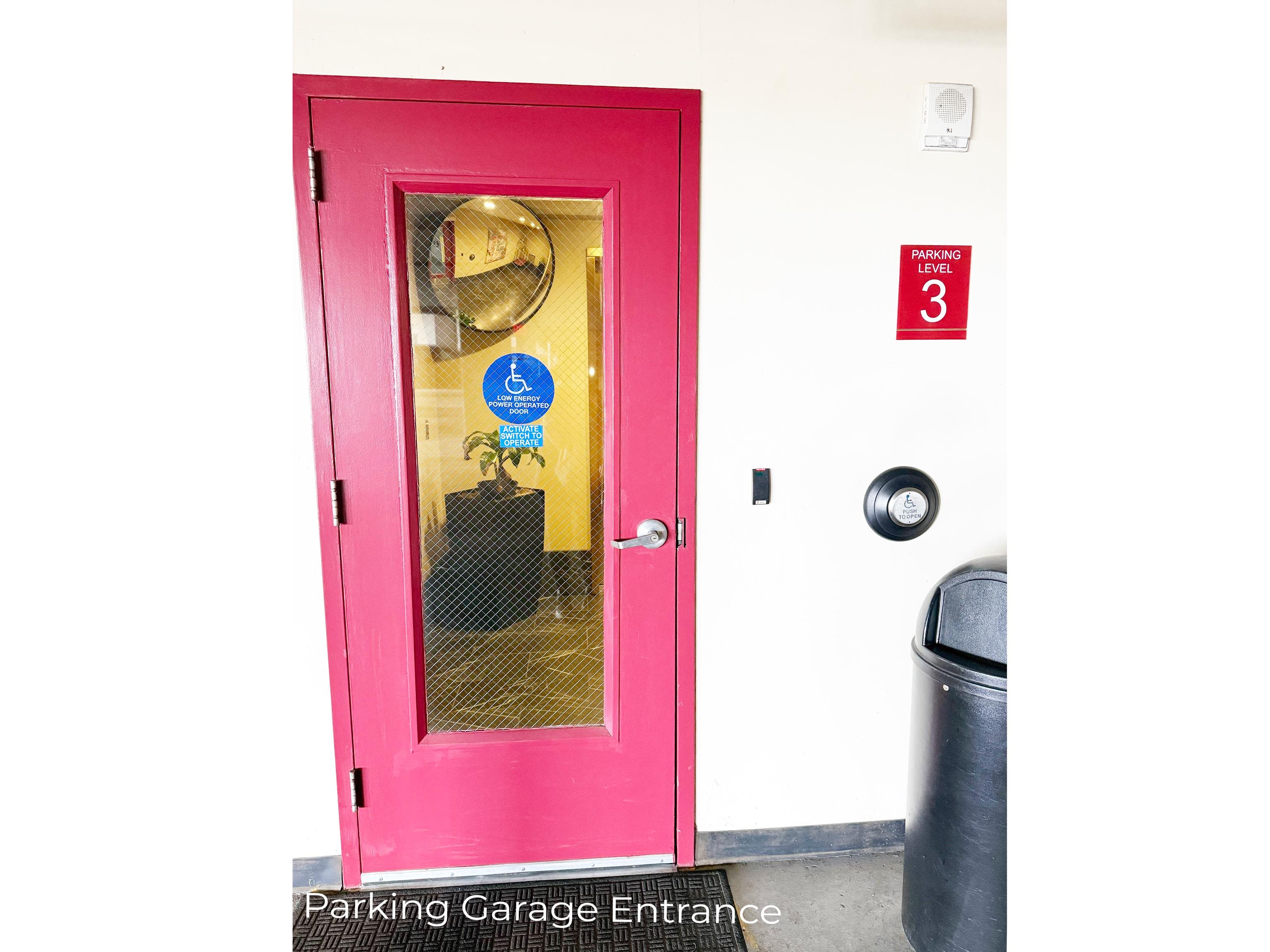 121 N Monroe Street Unit: 1107