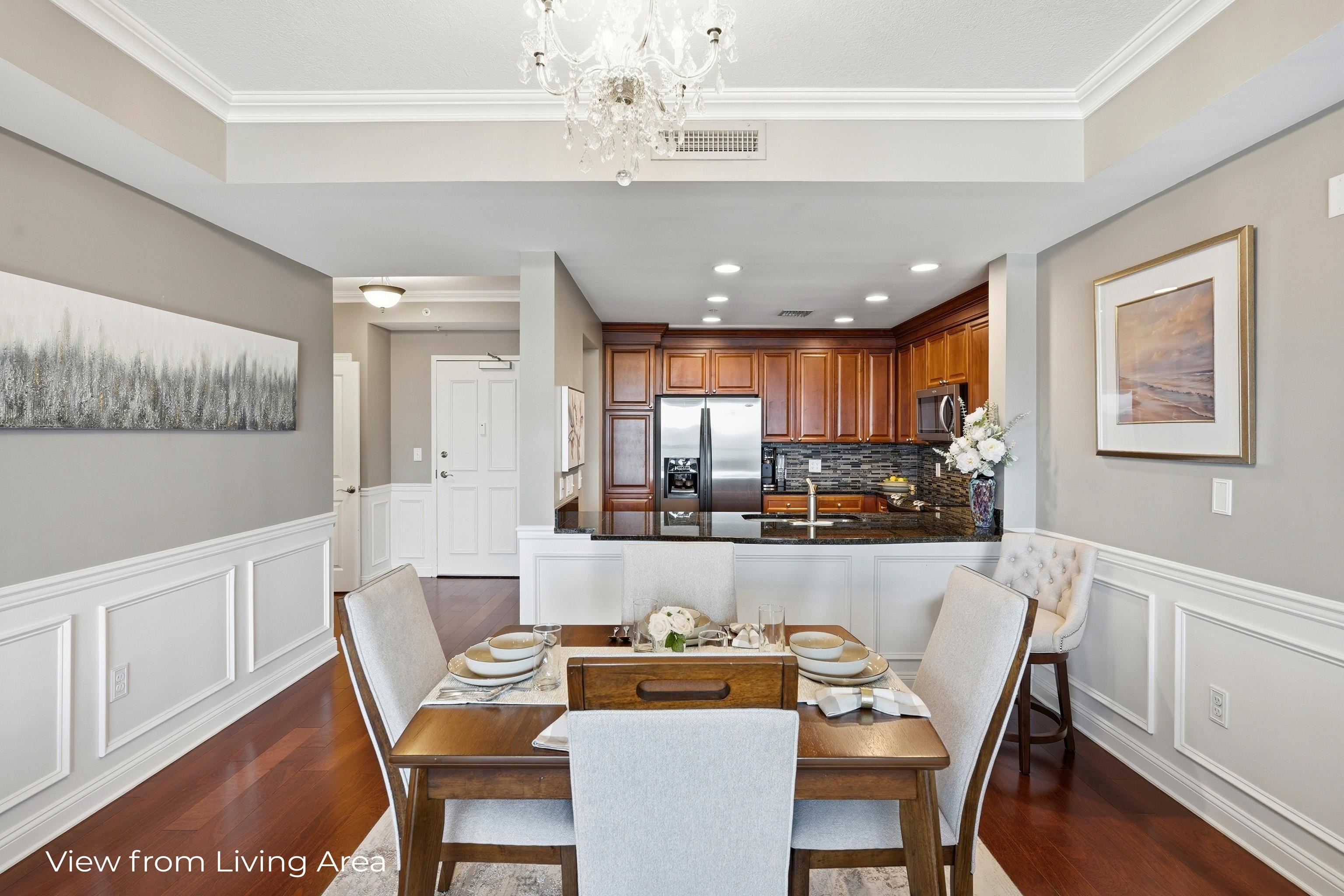 121 N Monroe Street Unit: 1107