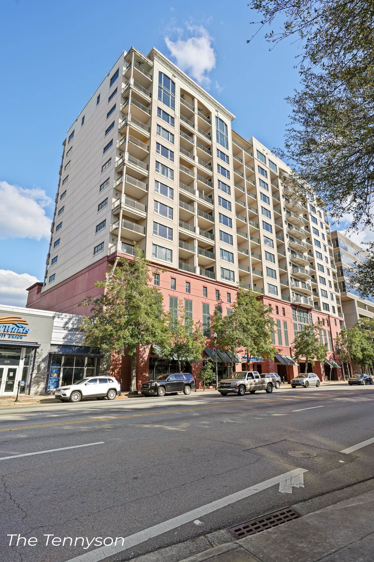 121 N Monroe Street Unit: 1107