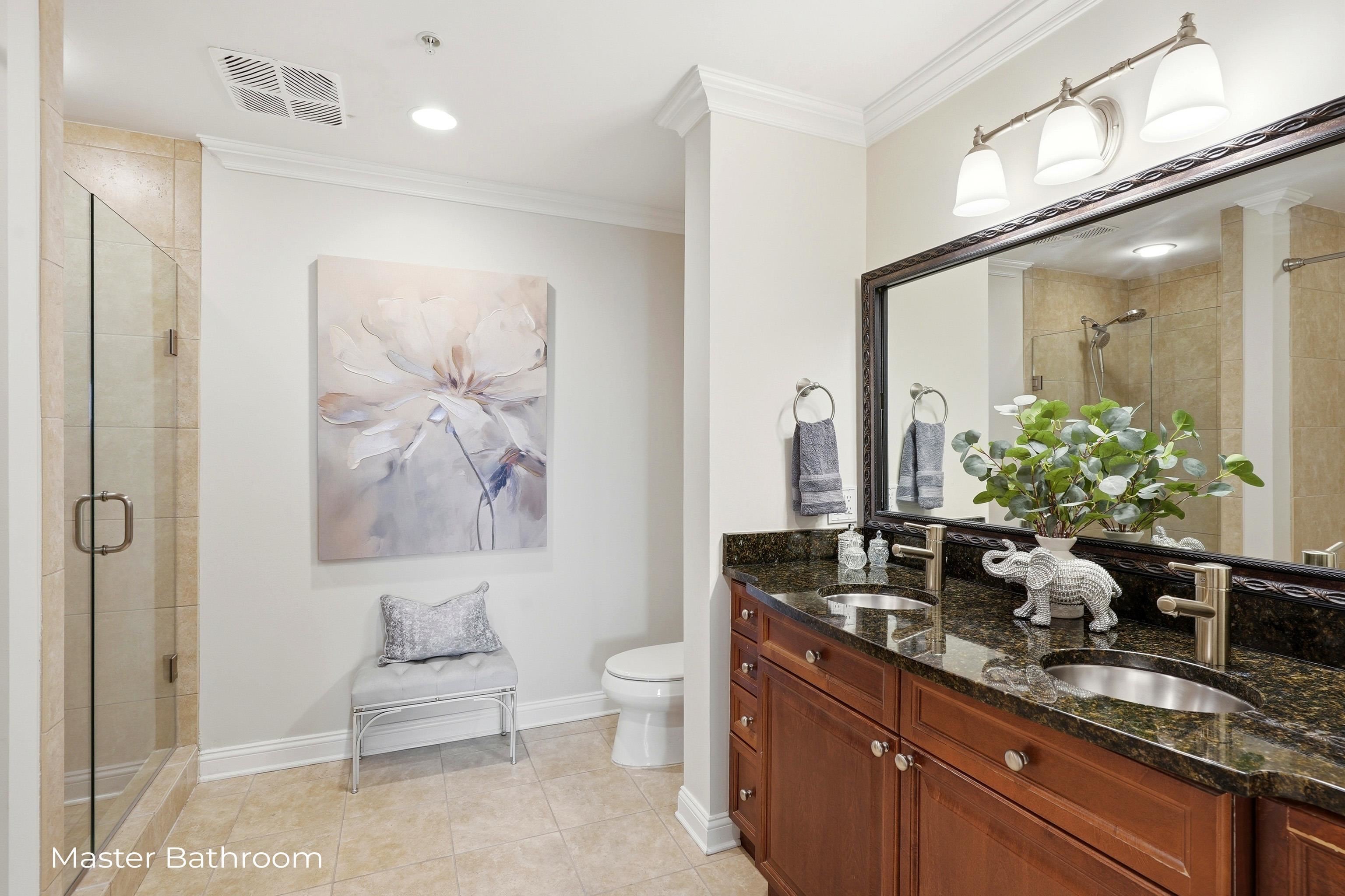 121 N Monroe Street Unit: 1107