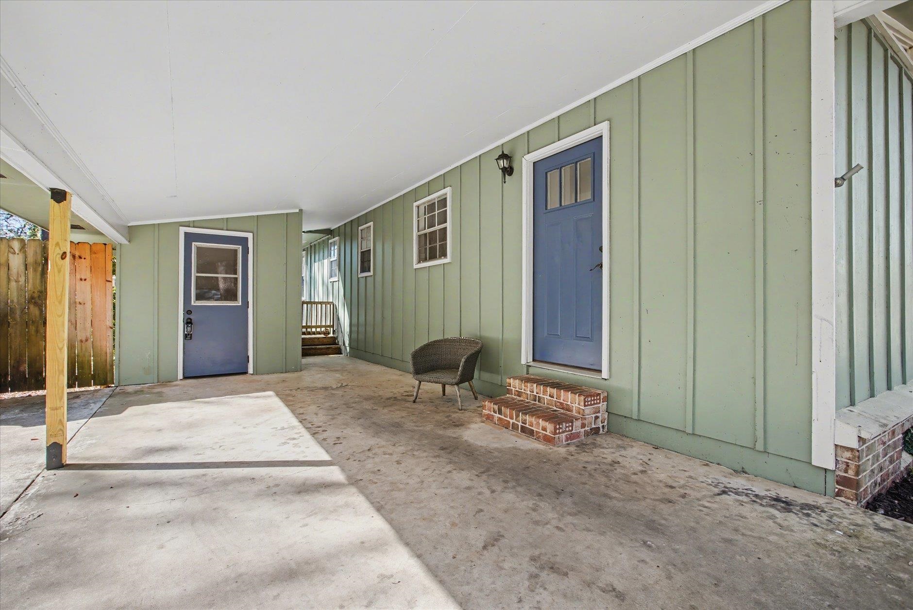 1913 Hideaway Court