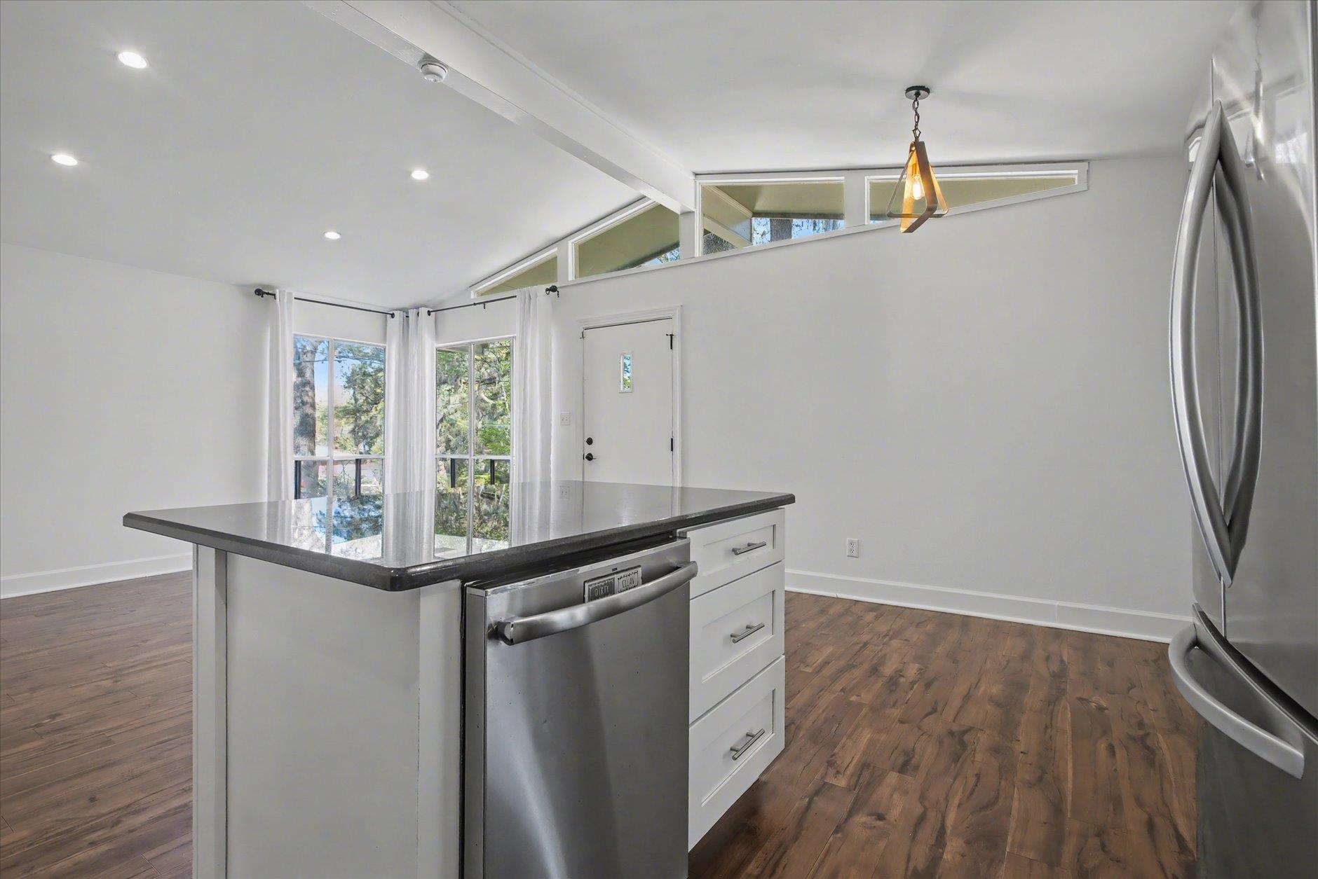 1913 Hideaway Court