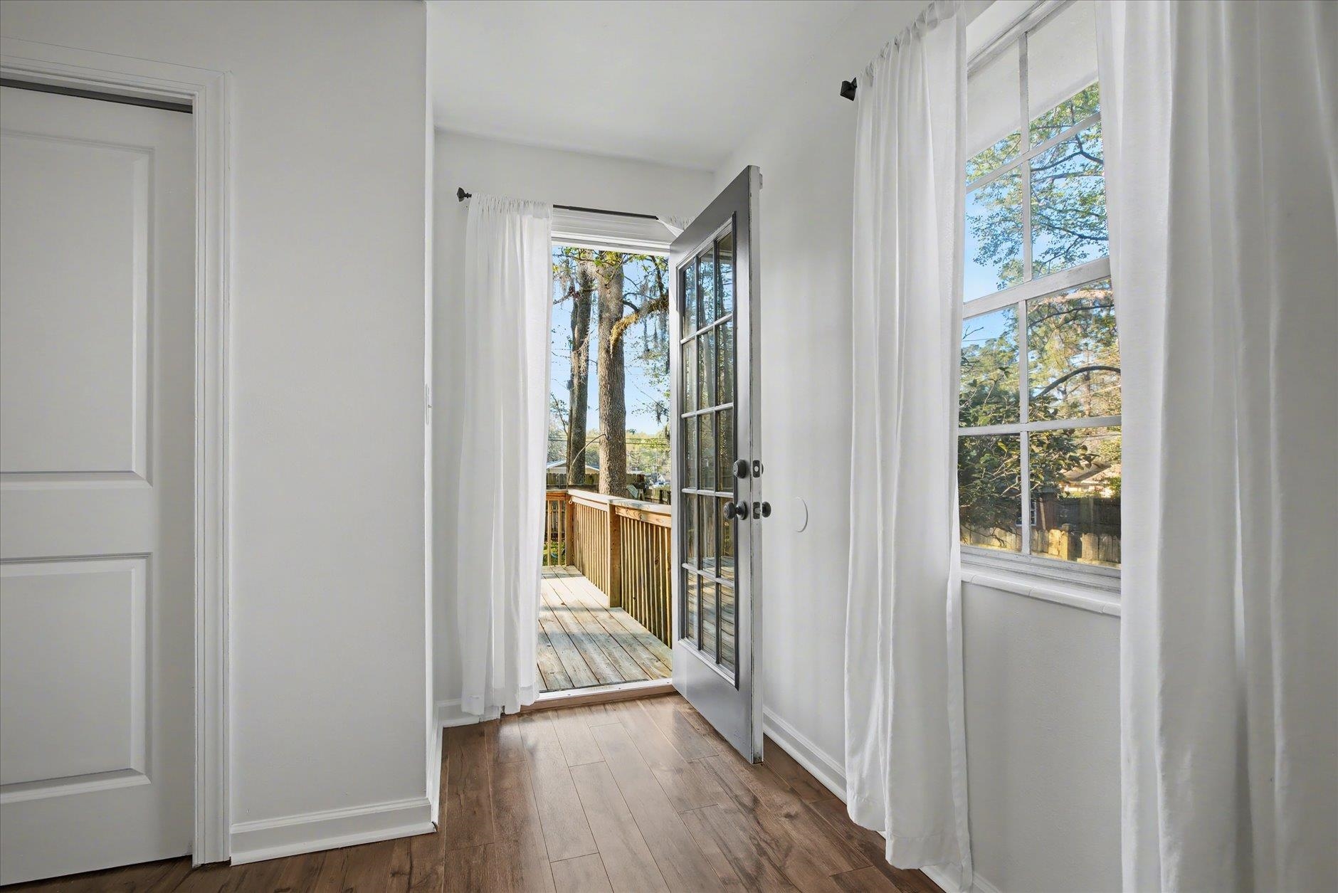 1913 Hideaway Court
