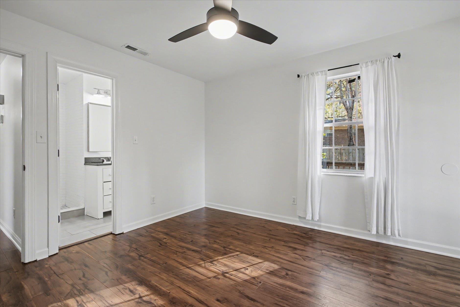 1913 Hideaway Court