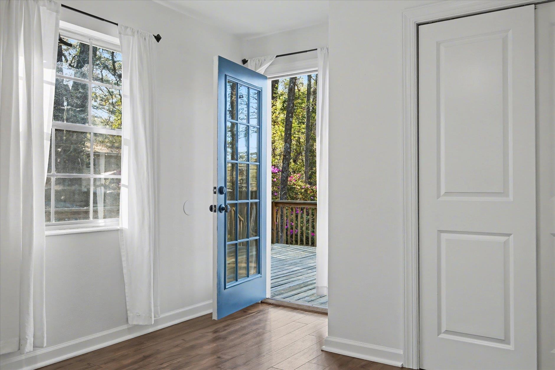 1913 Hideaway Court
