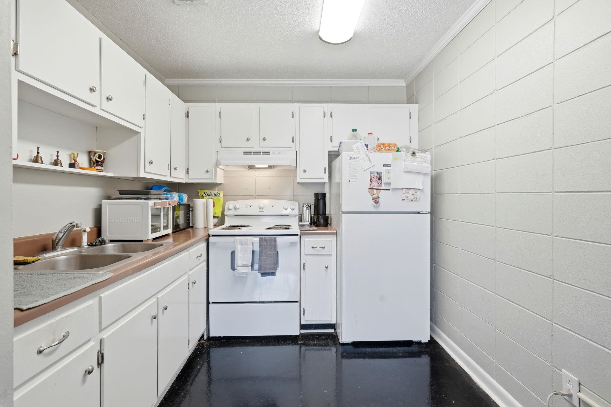 416 Belmont Road Unit: 1-4