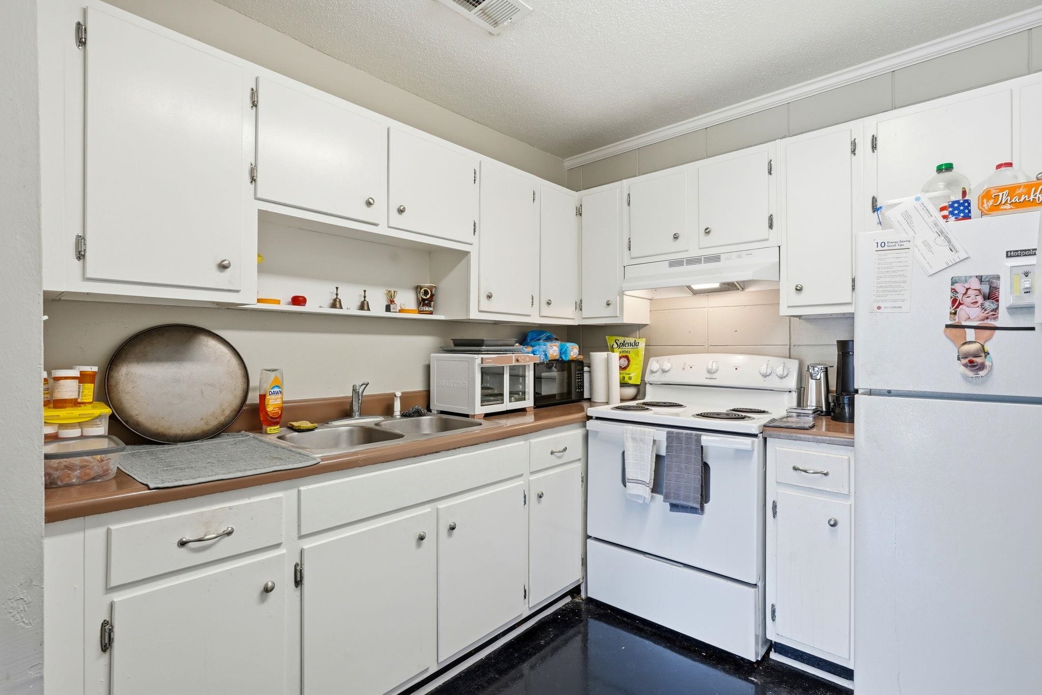 416 Belmont Road Unit: 1-4