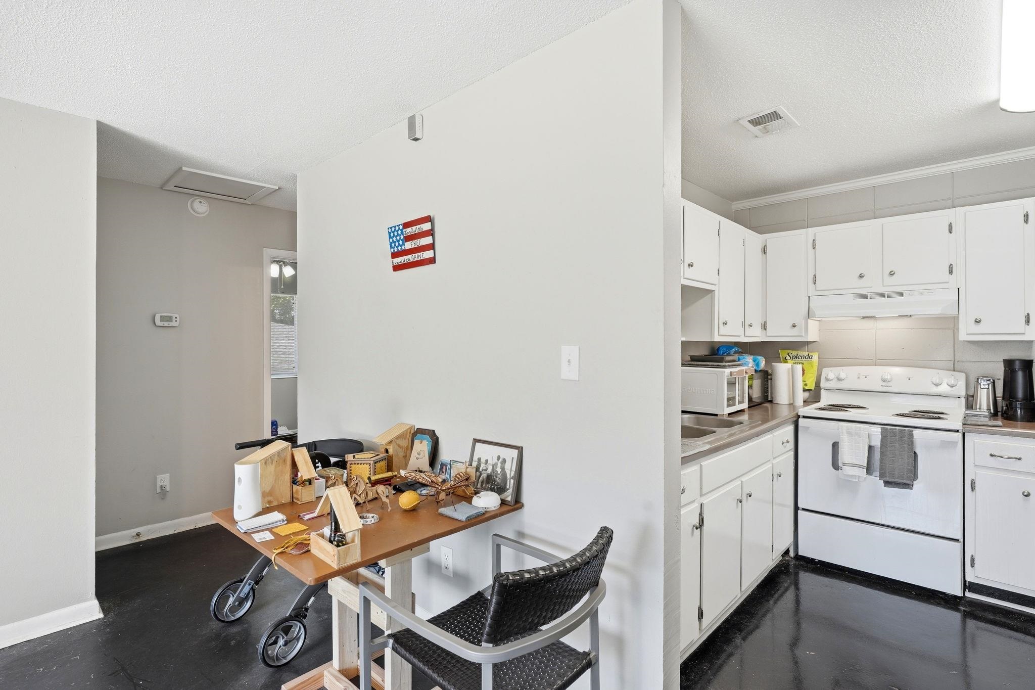 416 Belmont Road Unit: 1-4