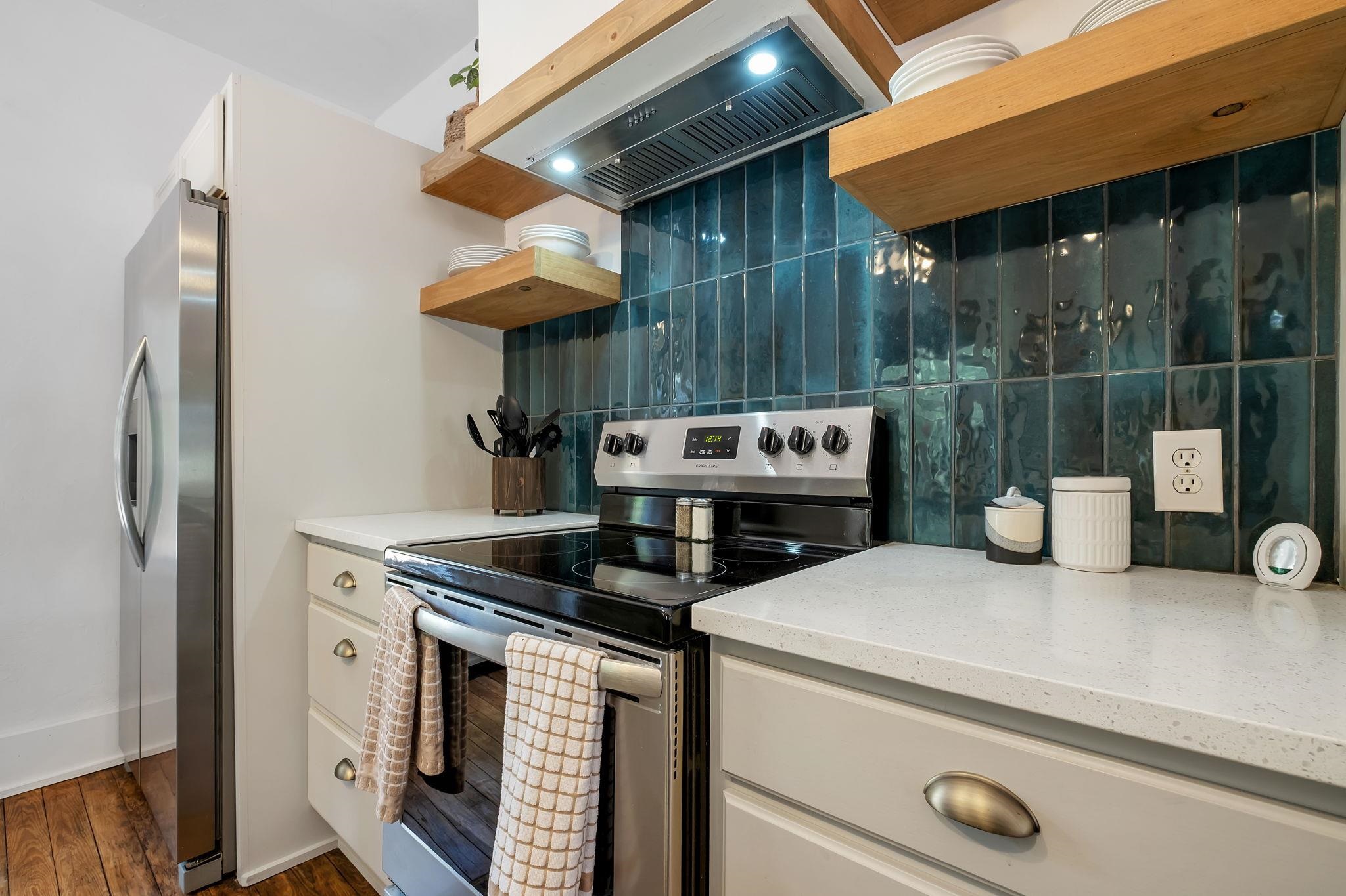 118 W 8th Avenue Unit: 1-7
