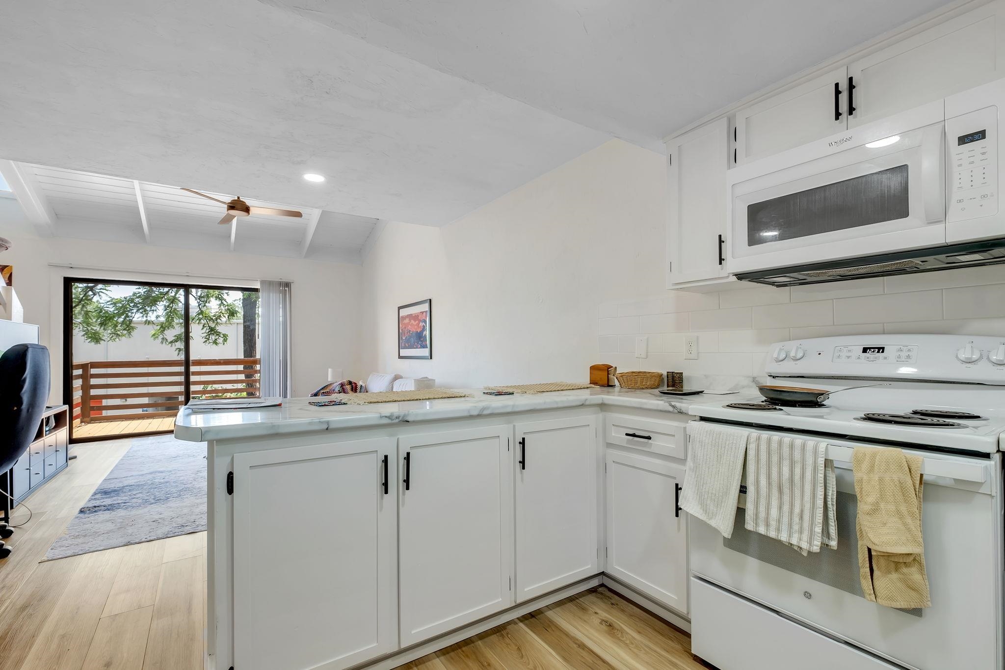118 W 8th Avenue Unit: 1-7