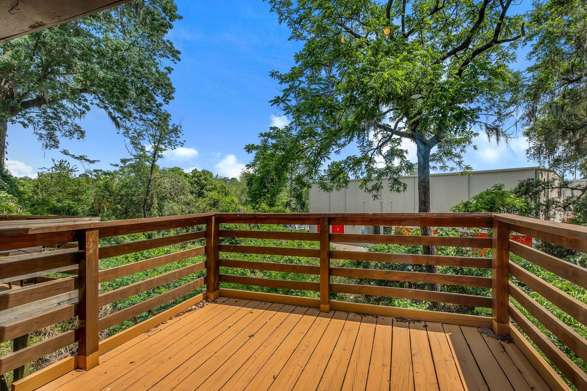 118 W 8th Avenue Unit: 1-7