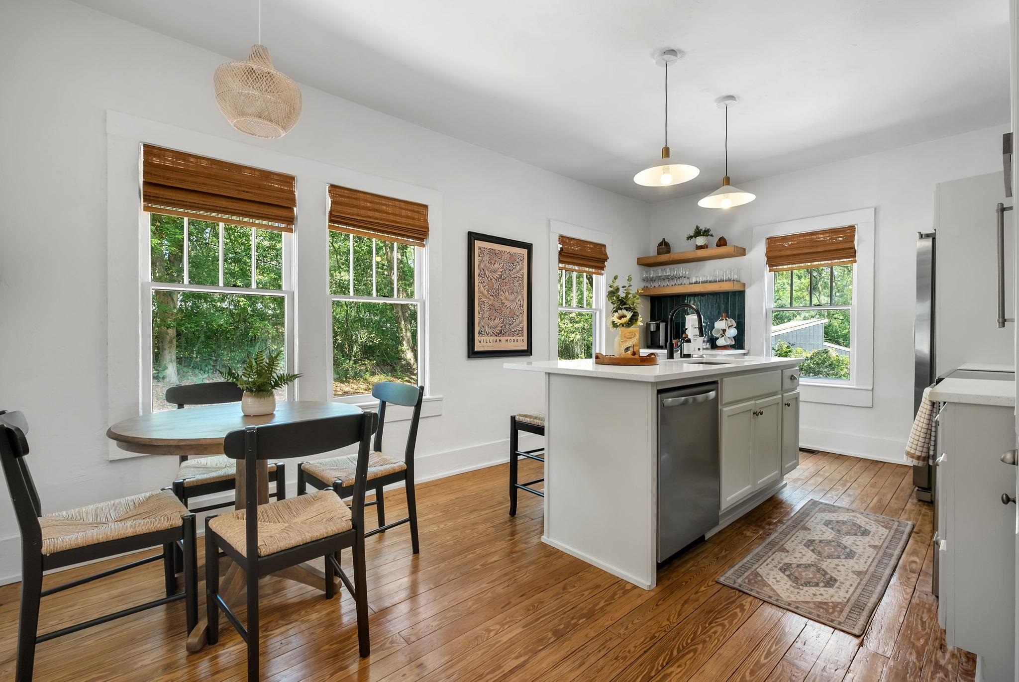 118 W 8th Avenue Unit: 1-7