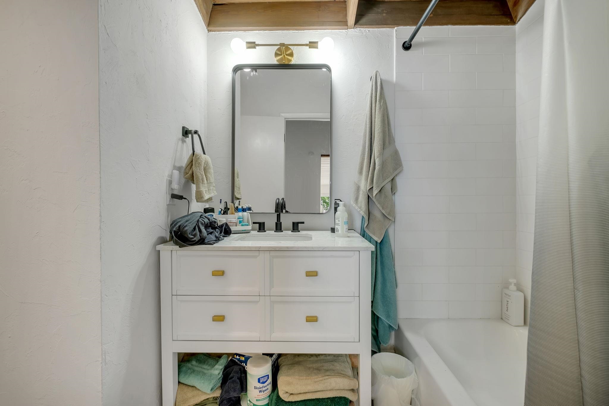 118 W 8th Avenue Unit: 1-7