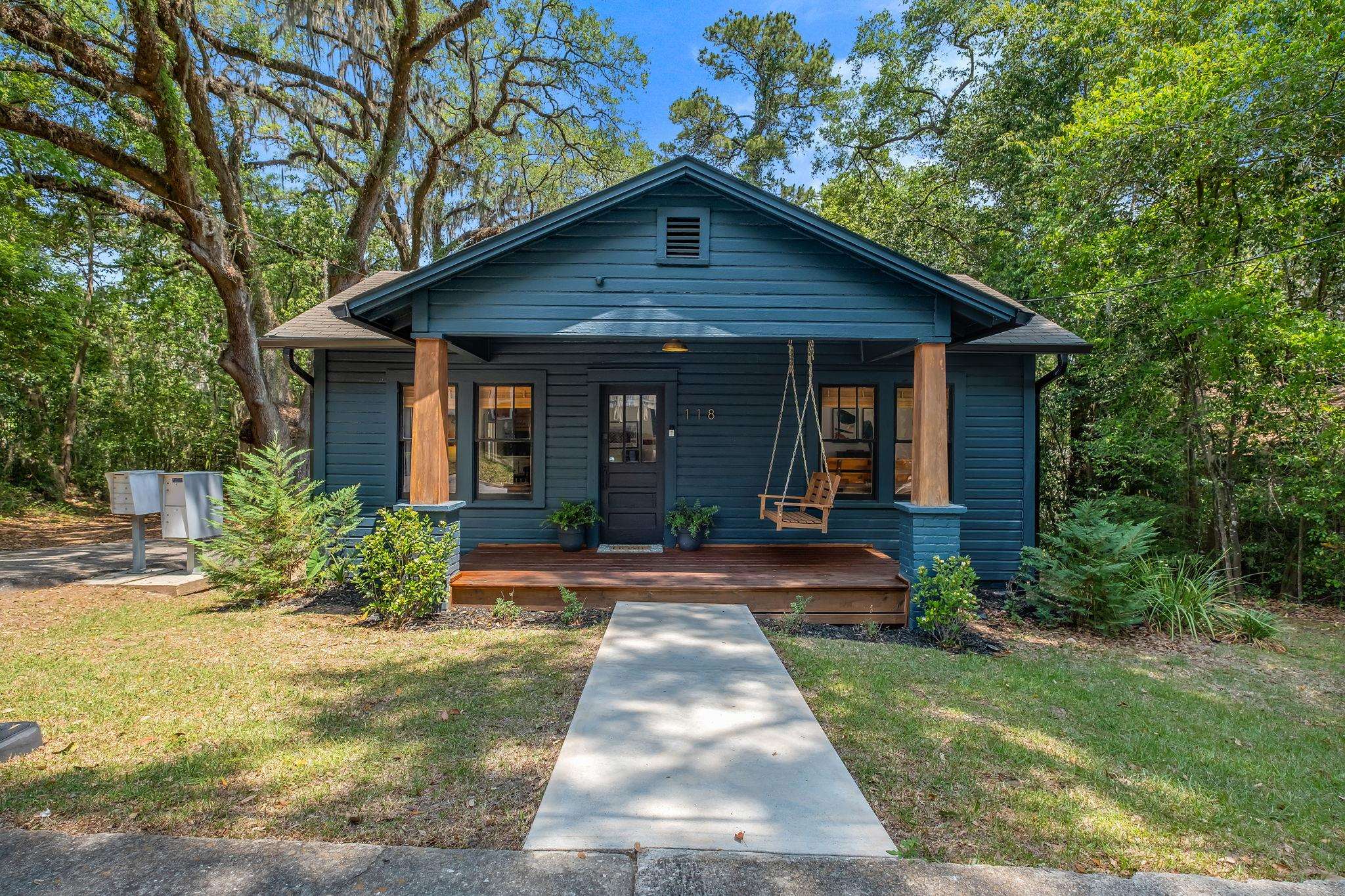 118 W 8th Avenue Unit: 1-7