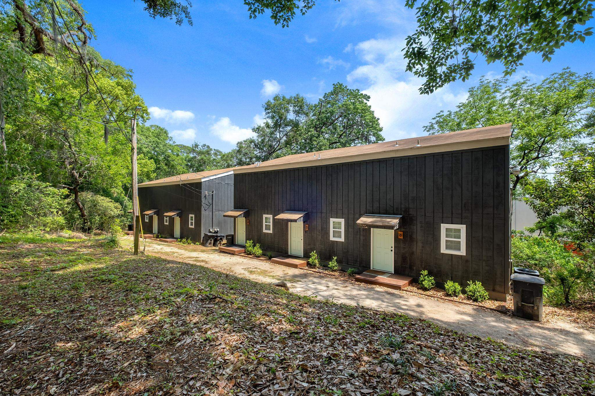 118 W 8th Avenue Unit: 1-7