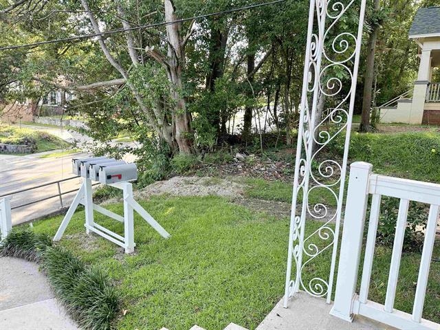 629 E Park Avenue Unit: 1-5
