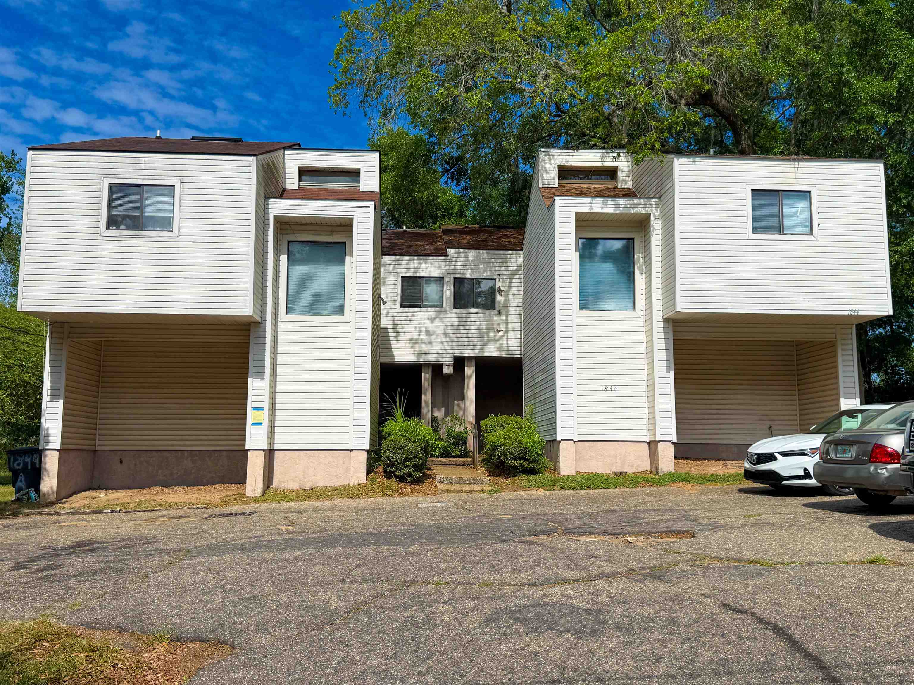 1844 Larette Drive Unit: C