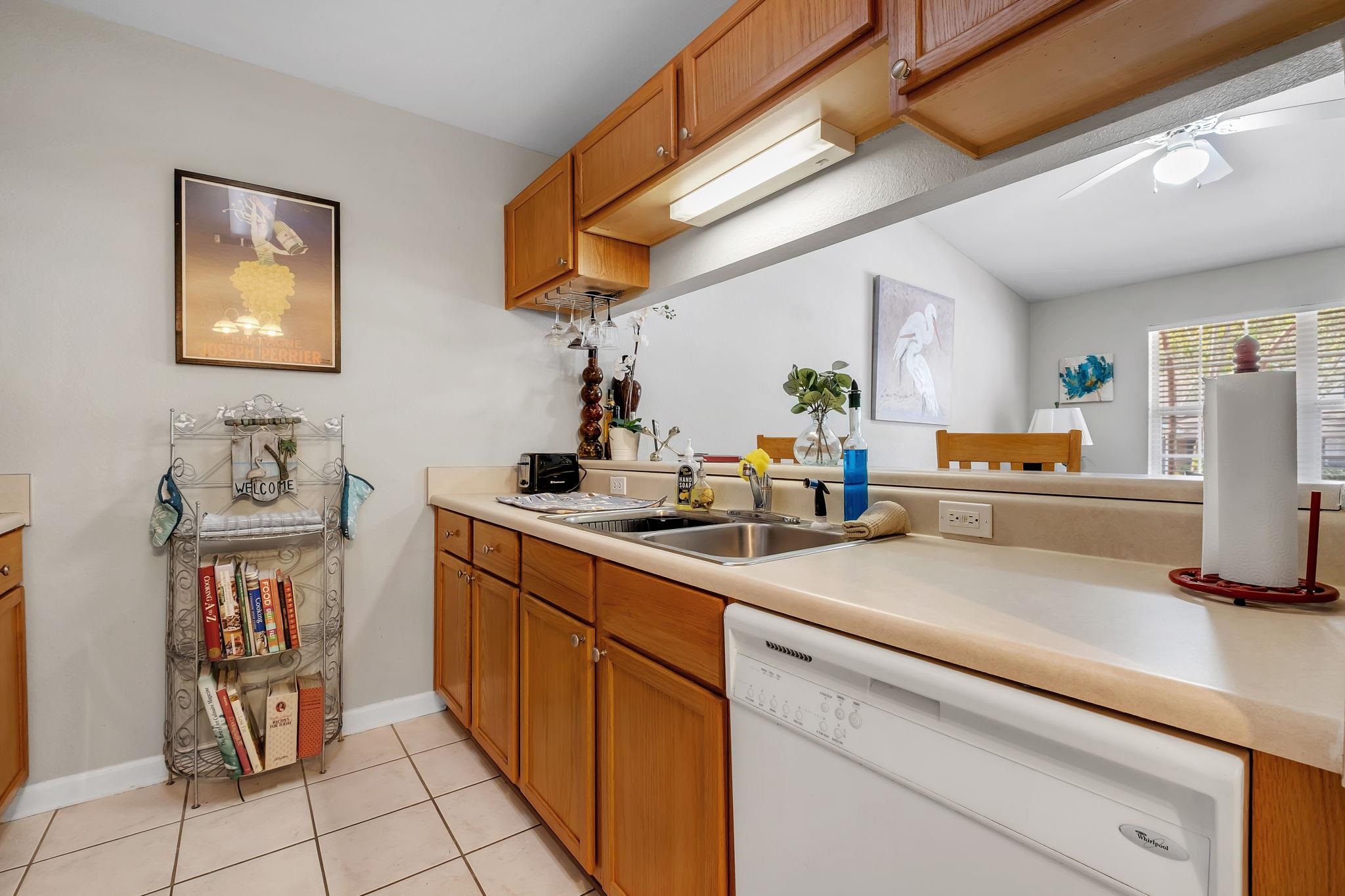 2740 W Tharpe Street Unit: 304