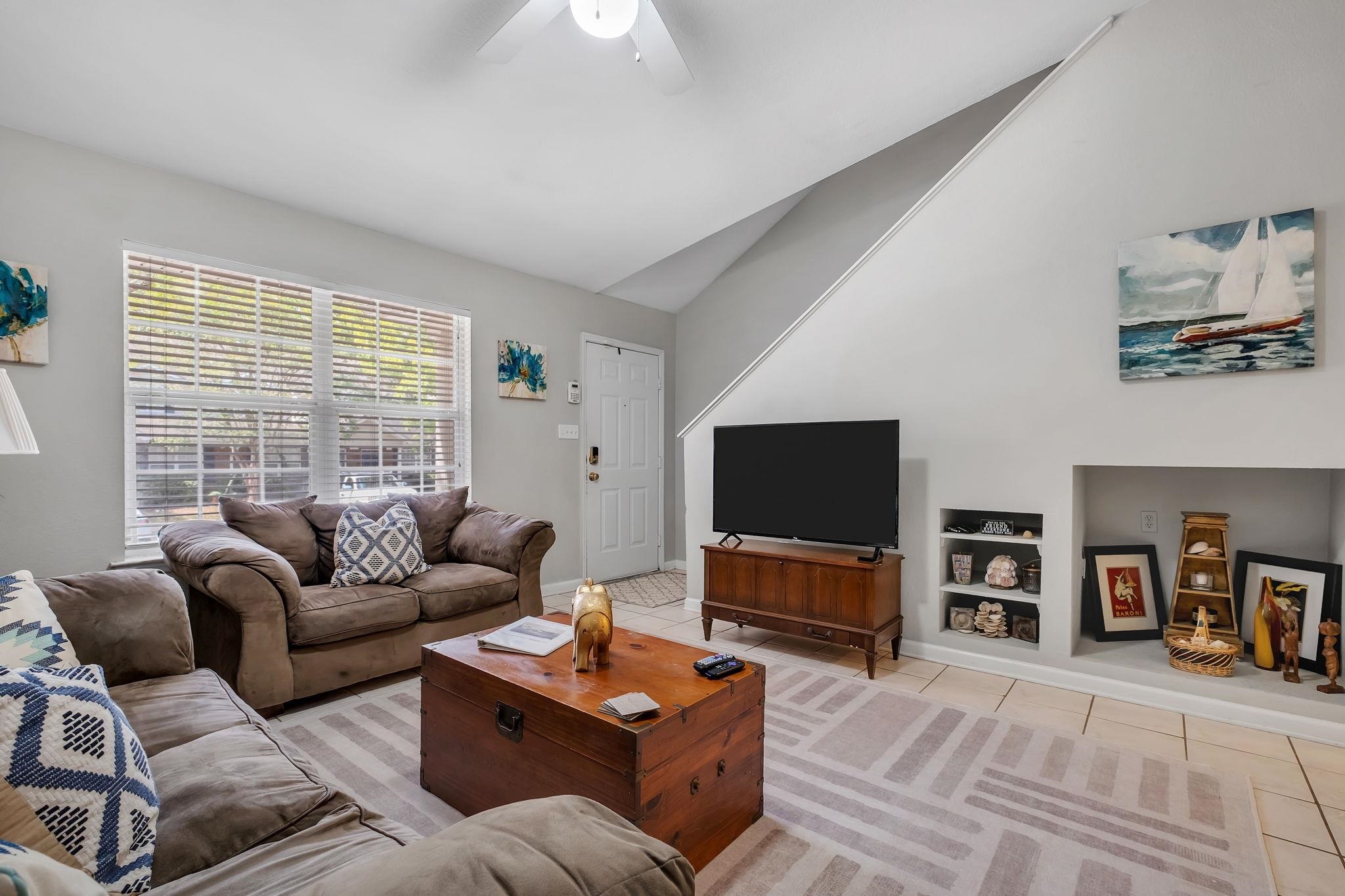 2740 W Tharpe Street Unit: 304