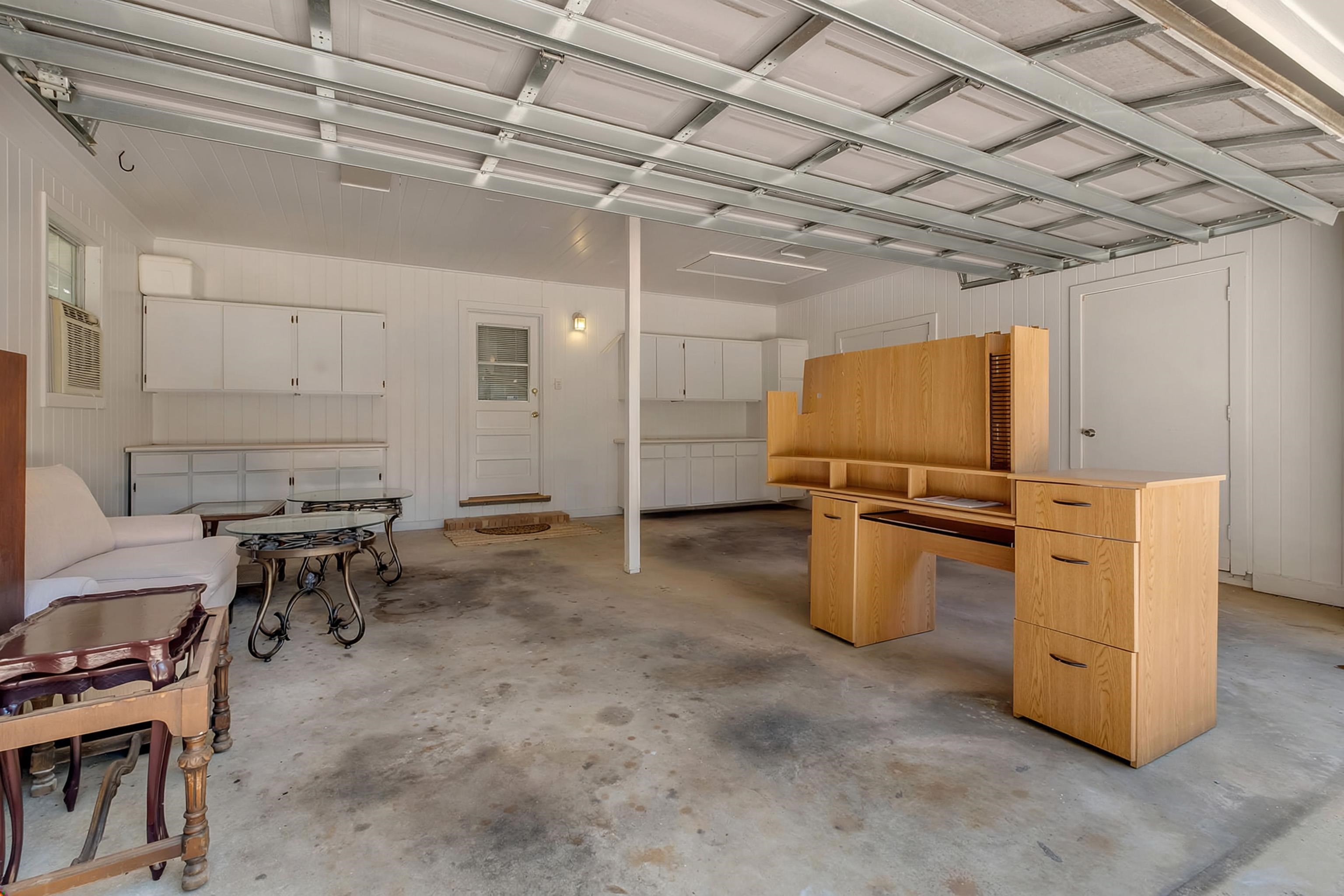 1308 Leewood Drive
