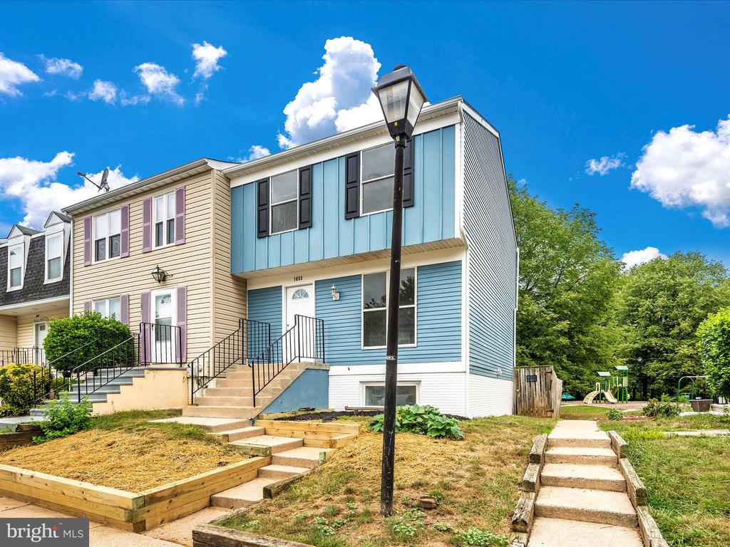1853 DULANEY COURT