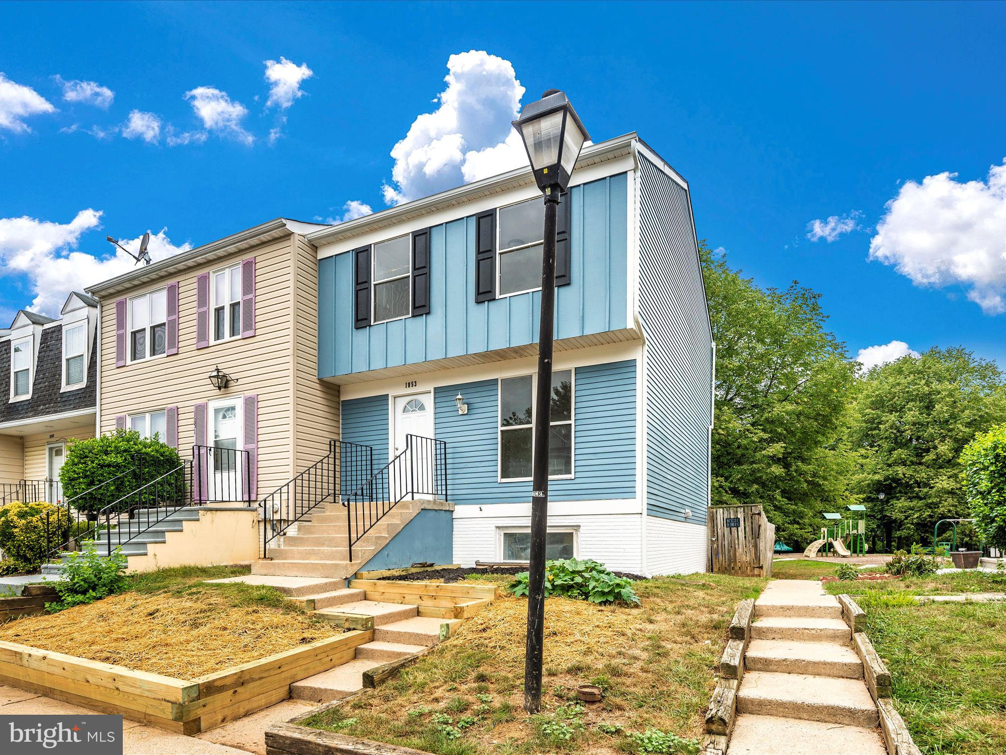1853 DULANEY COURT