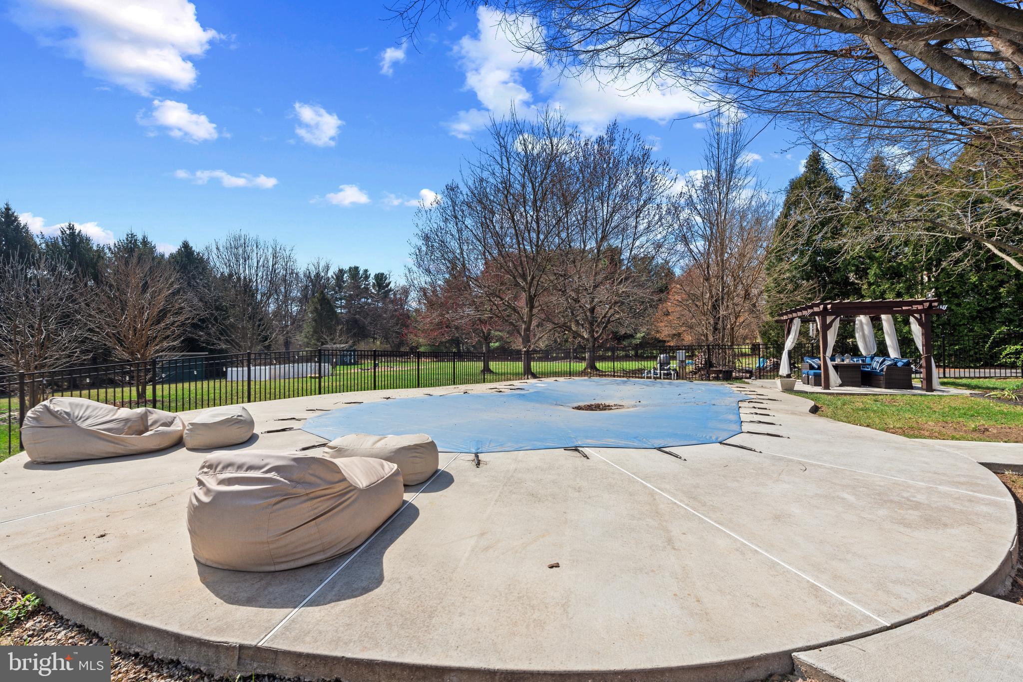 5210 HAYLOFT COURT