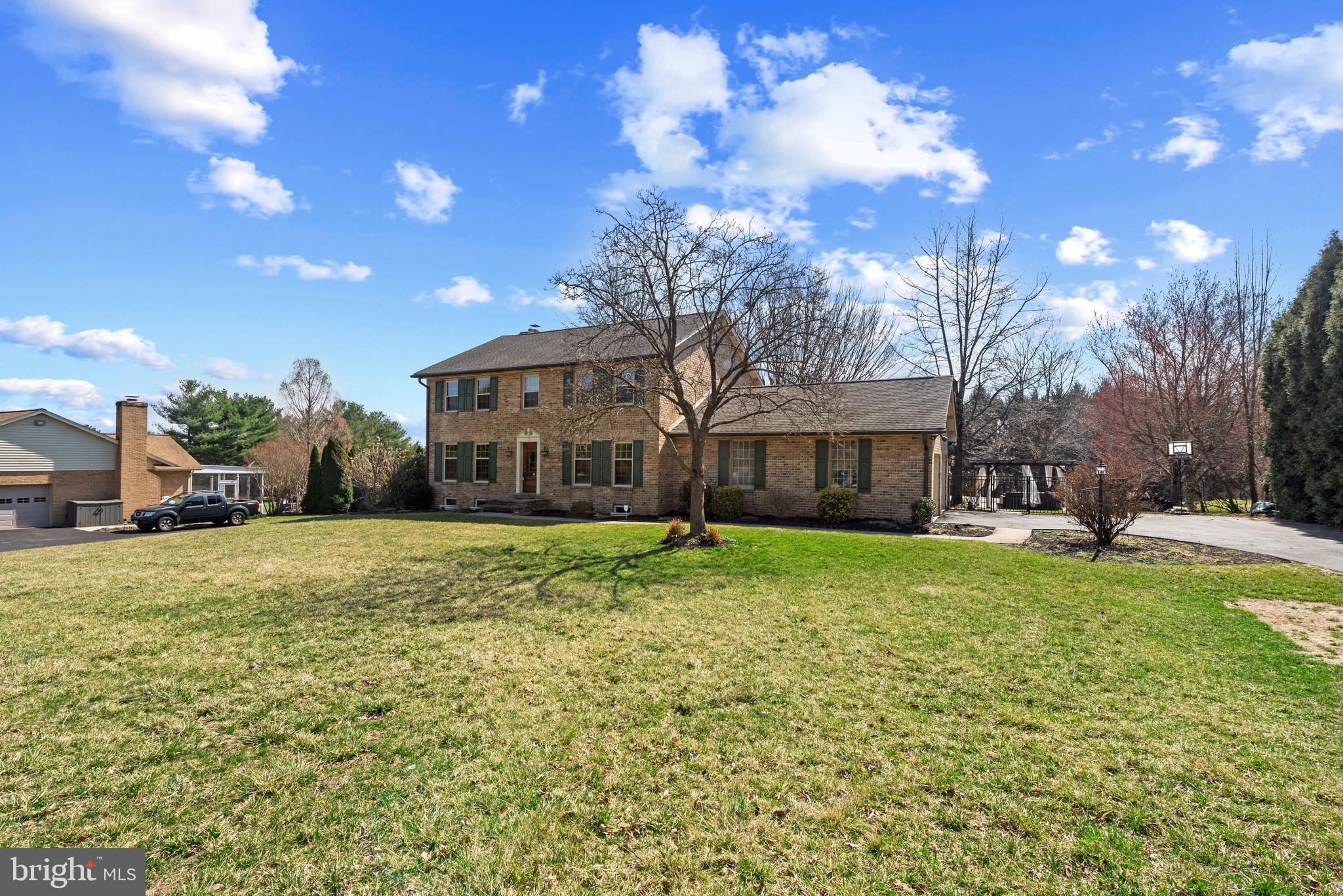 5210 HAYLOFT COURT