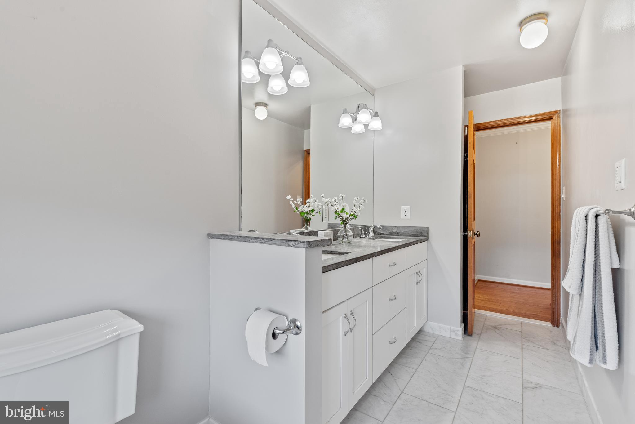 5210 HAYLOFT COURT